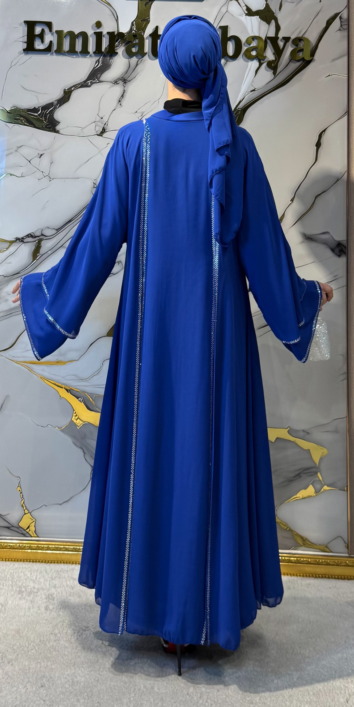 Önü Yırtmaçlı Beyaz Taşlı Mavi Abaya TM06 WSMavi - Çıtçıtlı Zarif Model
