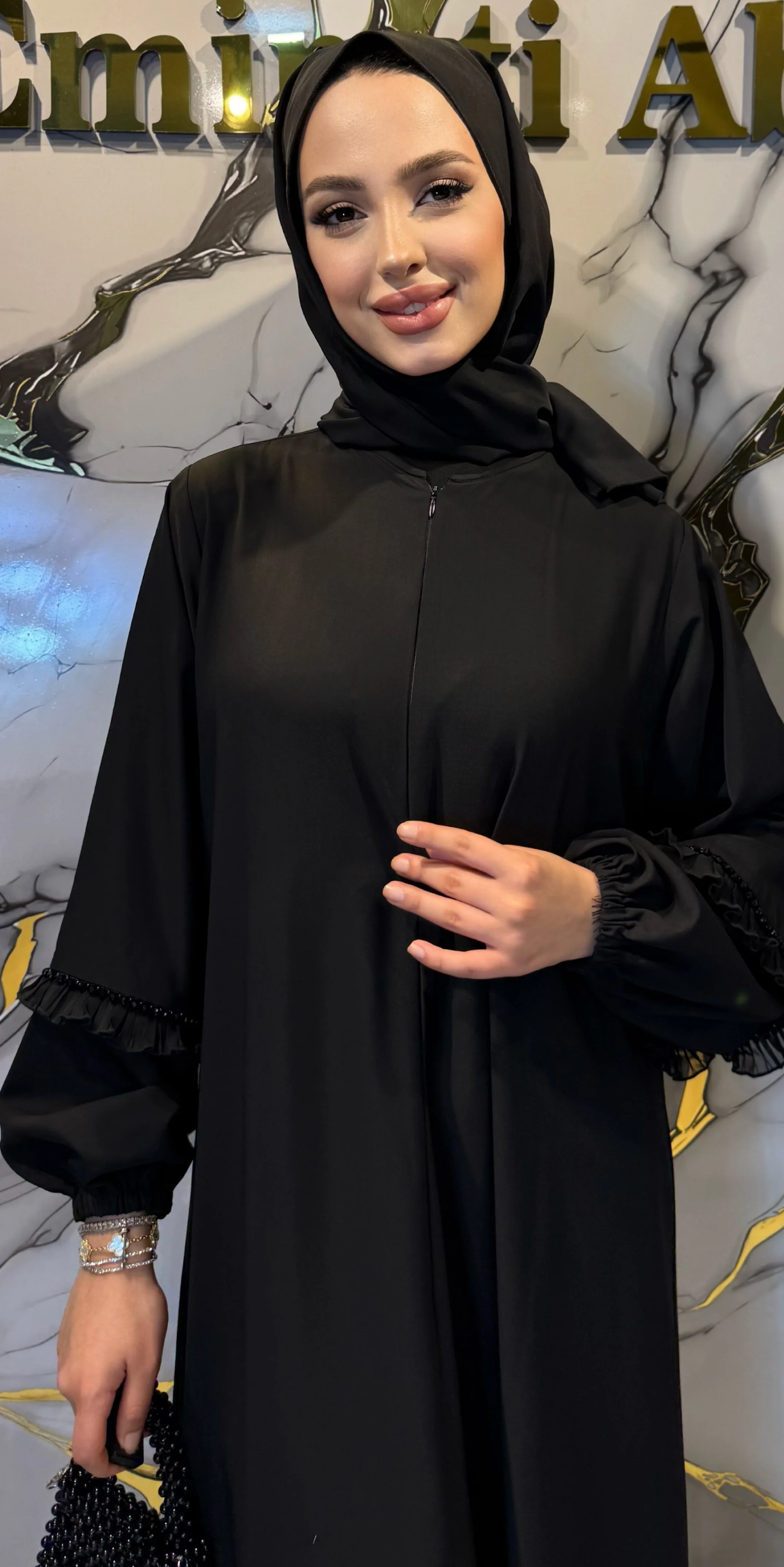 Dubai Medine İpeği Fermuarlı Günlük Abaya | WS81 BSB