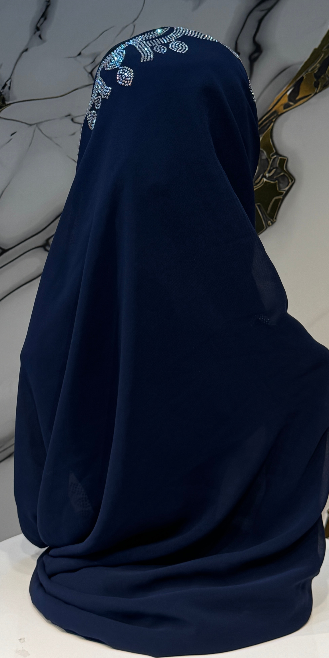 Dal Yaprak Desenli Janjan Taşlı Lacivert Şifon Şal Emirati Abaya | ŞAL43 JSL