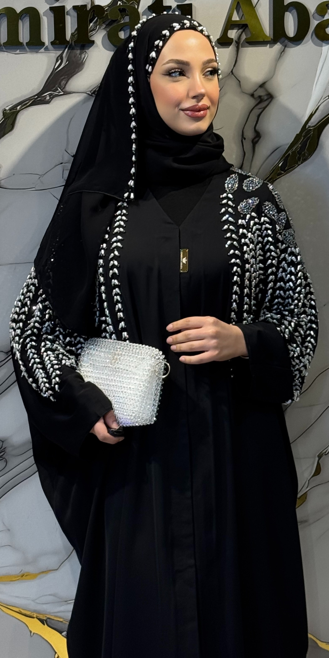 El Yapımı Taşlarla Süslenmiş Siyah Abaya M46 ILEPIK BLACK - Zarif El İşçiliği Model