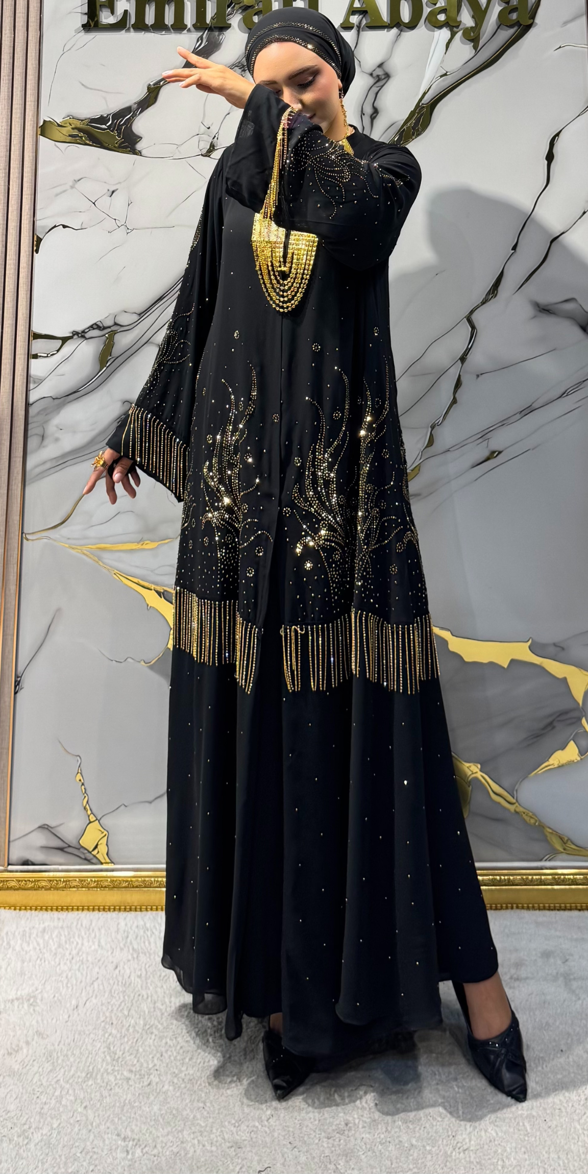 Yapışkan Gold Taşlı Şifon Abaya - Püskül Detaylı | LY62 GSB