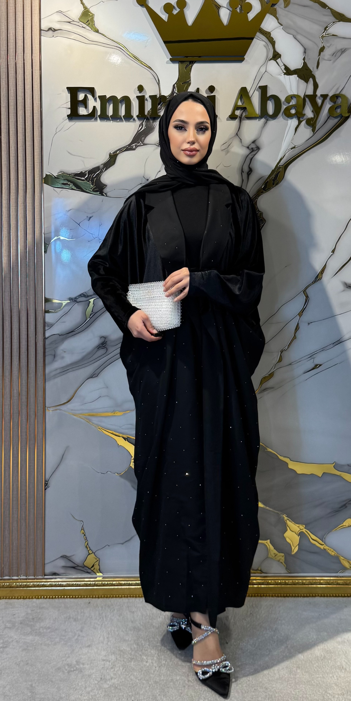 Hematit Taş İşlemeli Dubai Dokulu Kadife Abaya