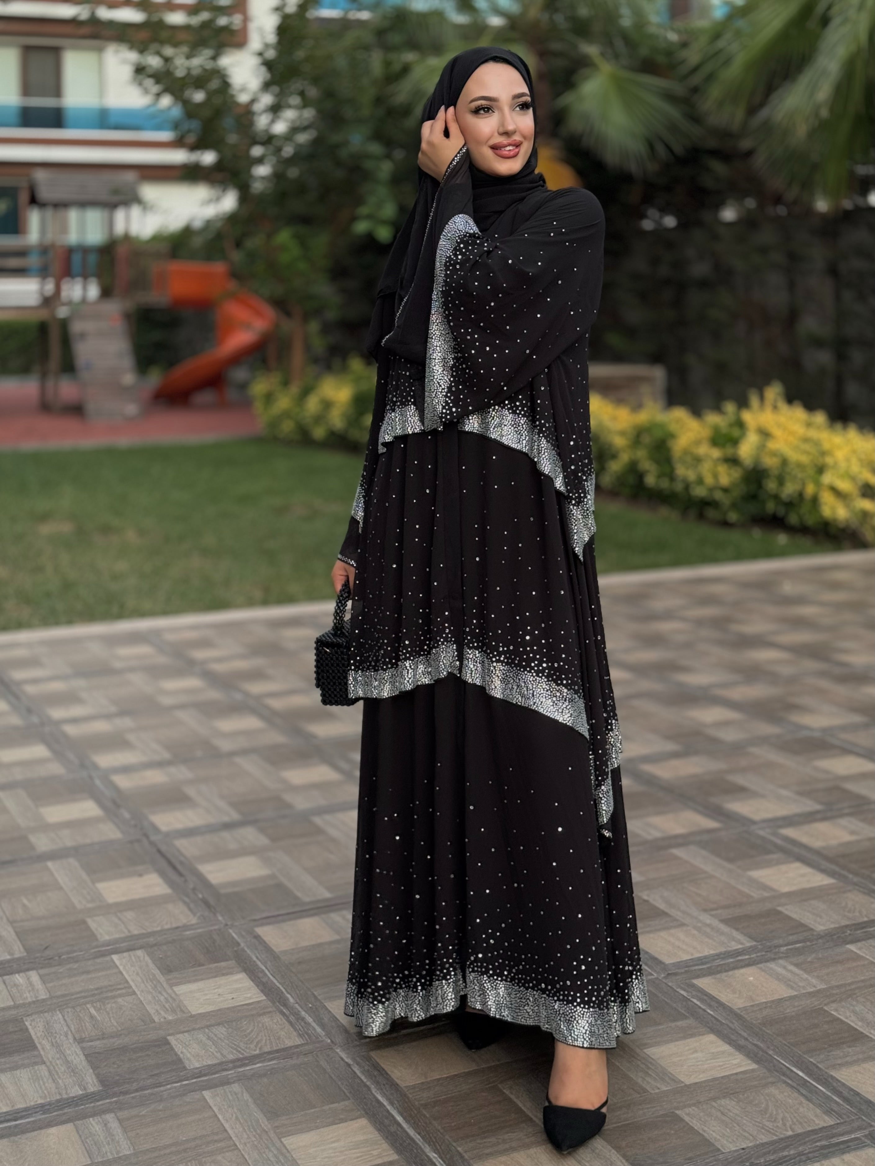 Swarovski Taşlı Katmanlı Siyah Şık Abaya