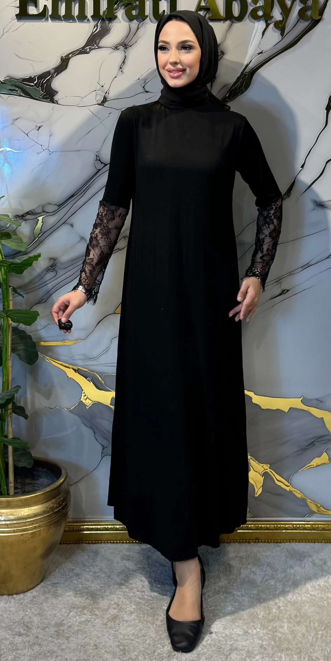 Sleeveless Lace Undershirt RK0030 BLACK - Elegant and Stylish Model