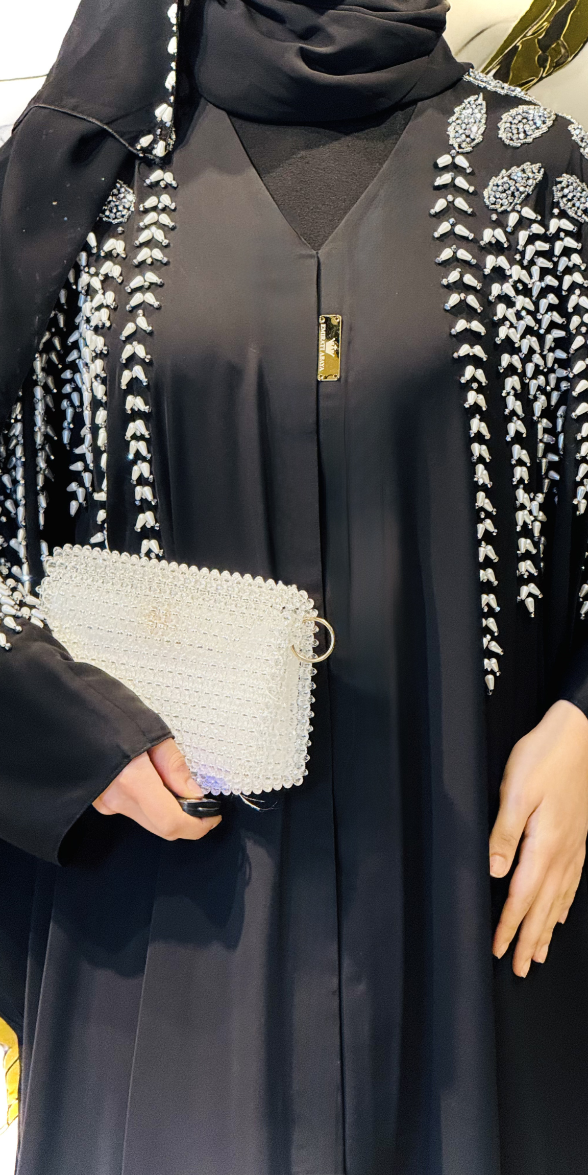 El Yapımı Taşlarla Süslenmiş Siyah Abaya M46 ILEPIK BLACK - Zarif El İşçiliği Model