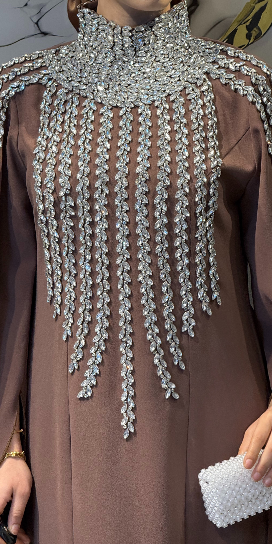 Vizon KREP Kumaş Beyaz El İşçiliği Taşlı Kolları Pelerin Abaya EF0019 WSDV