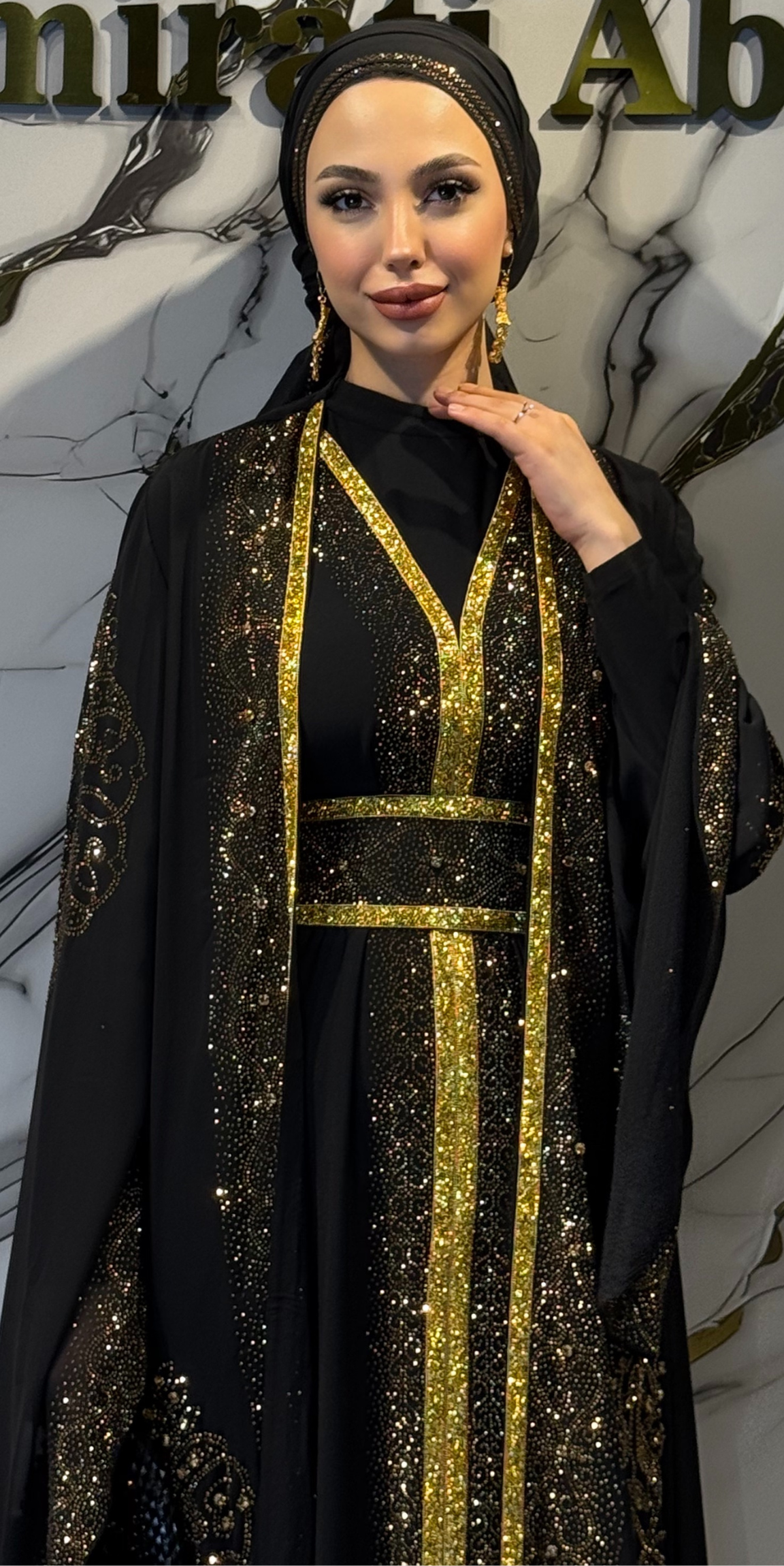 Starlit Noir Gold Embellished Traditional Set | WS57 GSB