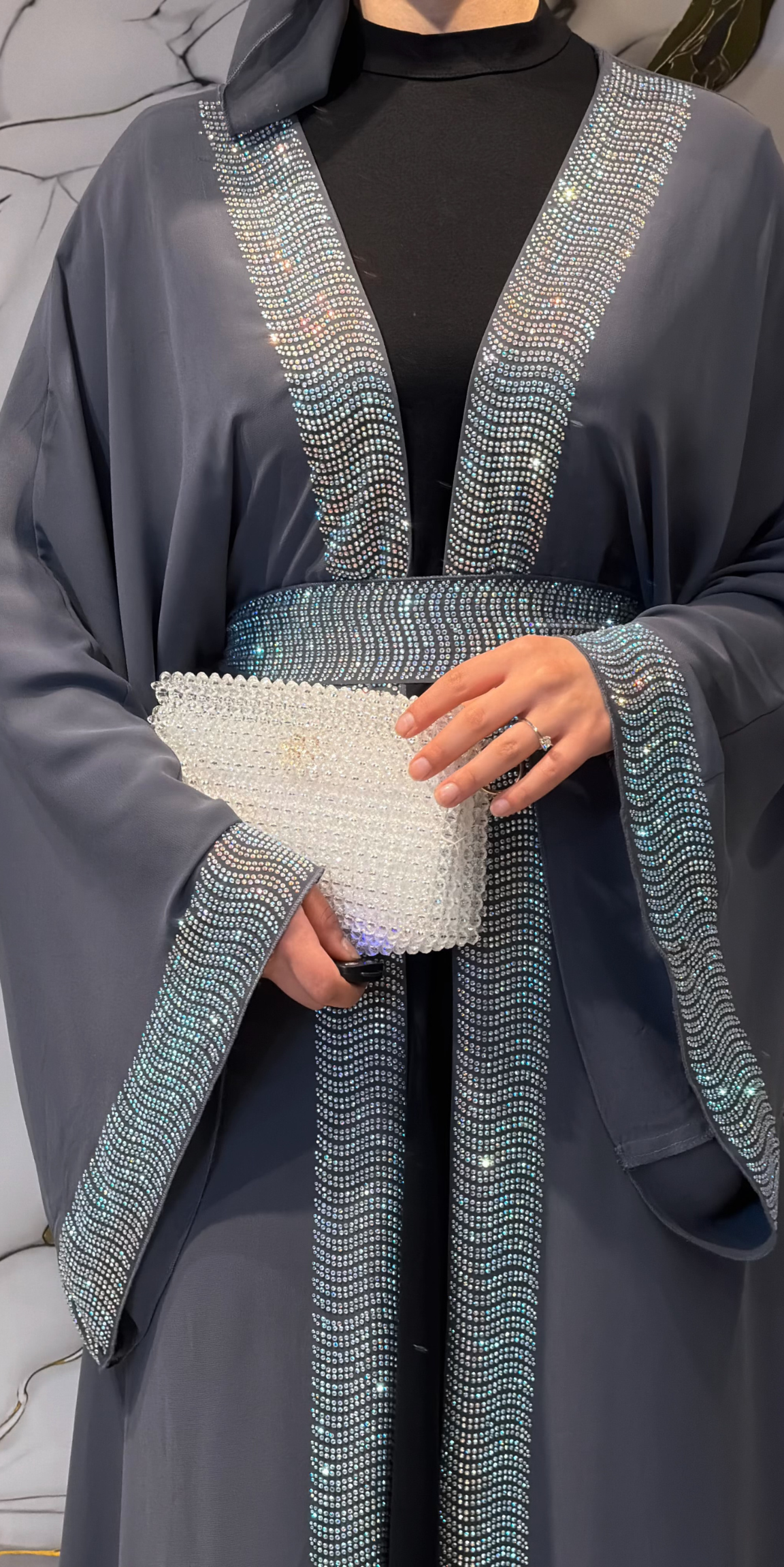 Önü Swarovski Taşlı Şık Gri Abaya - 3 Parça Set (Şal ve Kemer Dahil) TM47 JS GRI