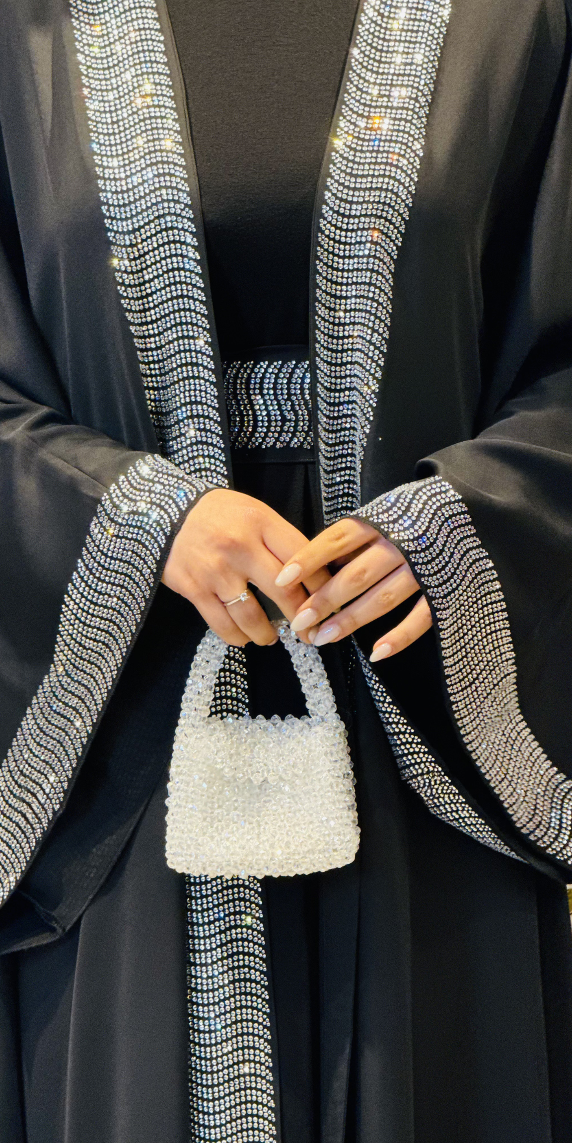 Siyah 3 Parça Yöresel Takım Beyaz Taş İşlemeli Dubai Kumaş Abaya | TM47 WSB