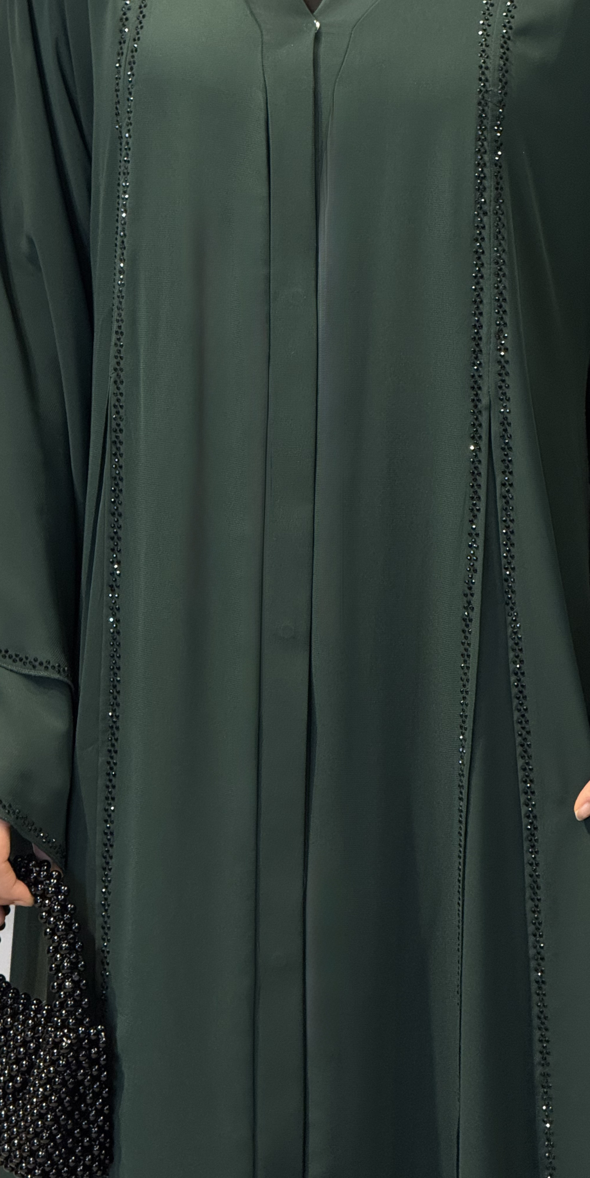 Yapışkan Taşlı Önü Yırtmaçlı Zümrüt Yeşili Şifon Abaya – Şallı Takım | TM06 G BS Green