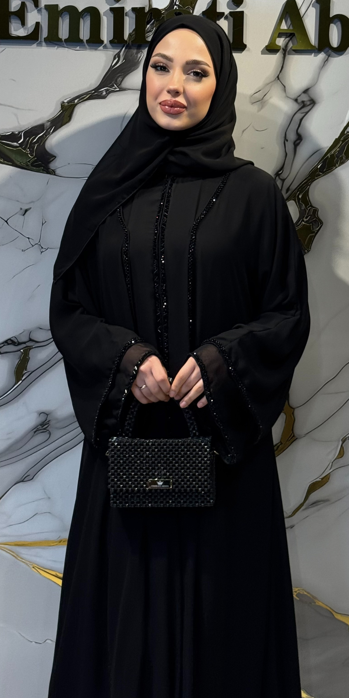 El İşçiliği Siyah Boncuklu Abaya M12 BS Black - Kopçalı Zarif Model