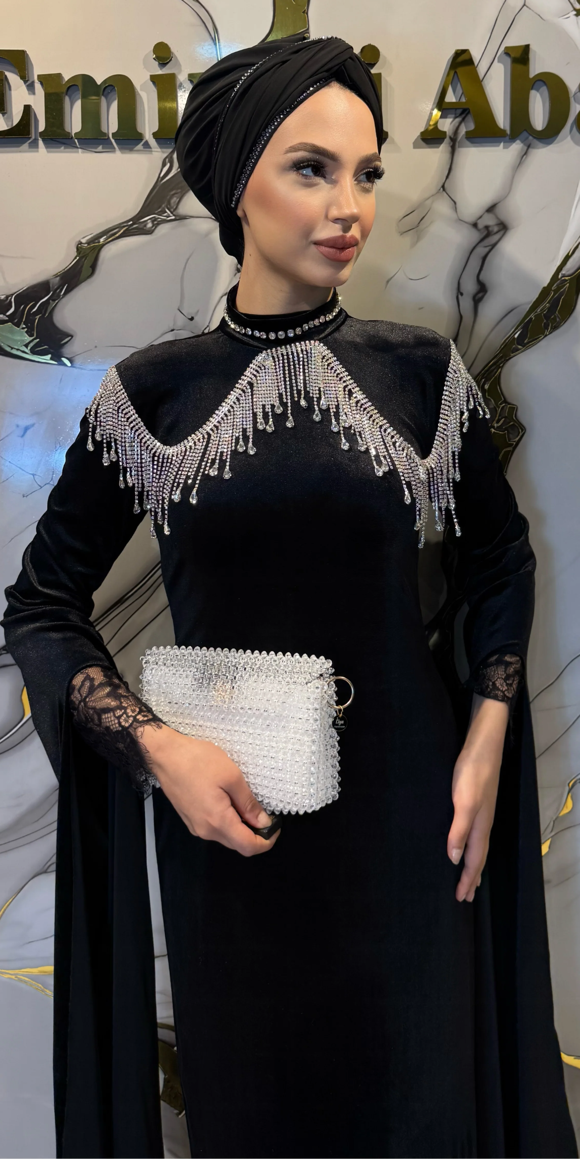 Kristal Taşlı Püsküllü Siyah Kadife Abiye | LY16 WSVB