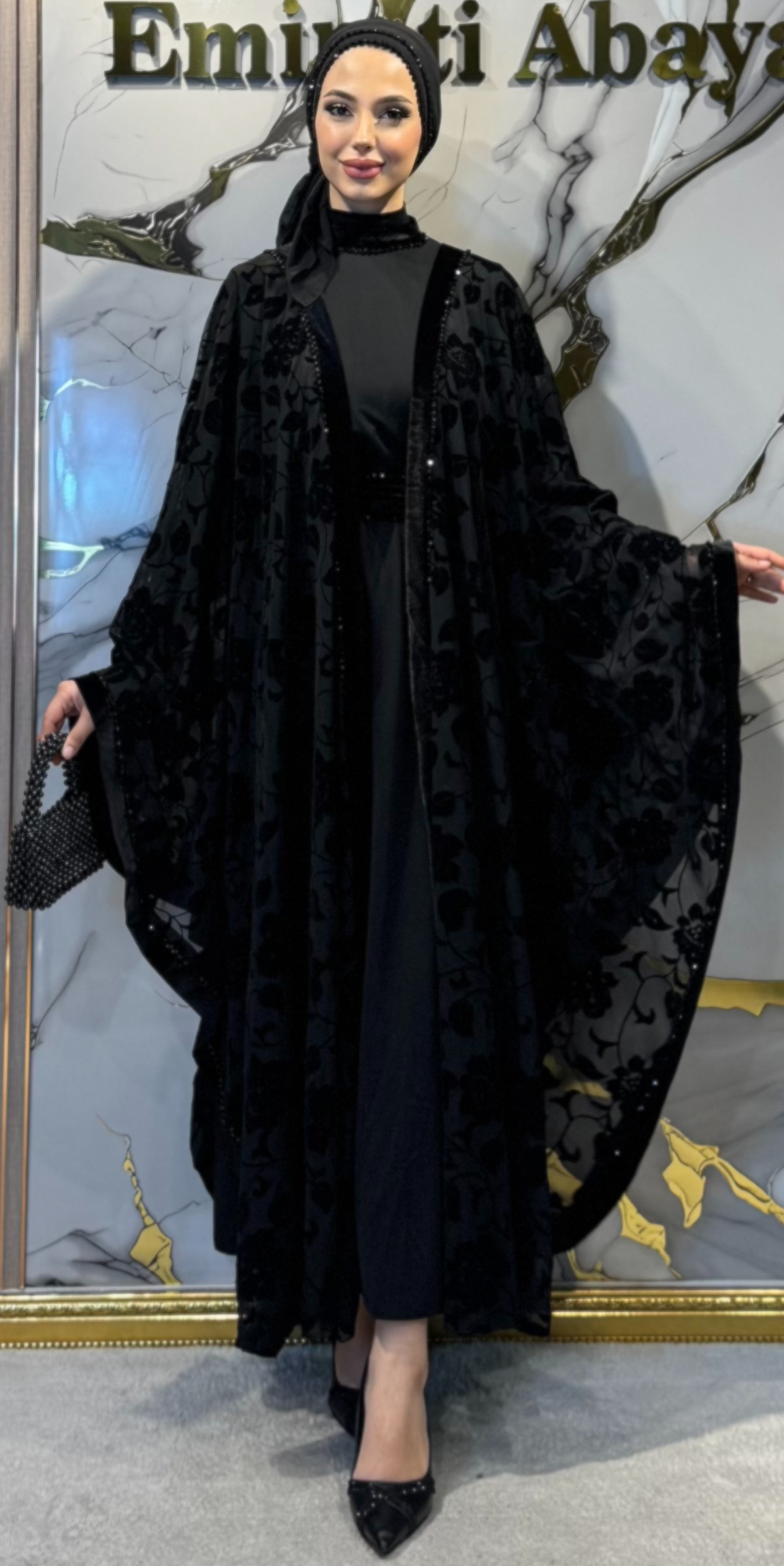 İnce Boncuk İşlemeli Flok Baskı Gül Desenli Siyah Abaya WS28 BSB - 4 Parça Set (Şal, Kemer ve İçlik Dahil)
