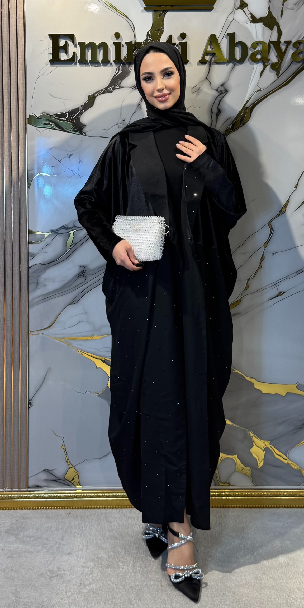 Hematit Taş İşlemeli Dubai Dokulu Kadife Abaya