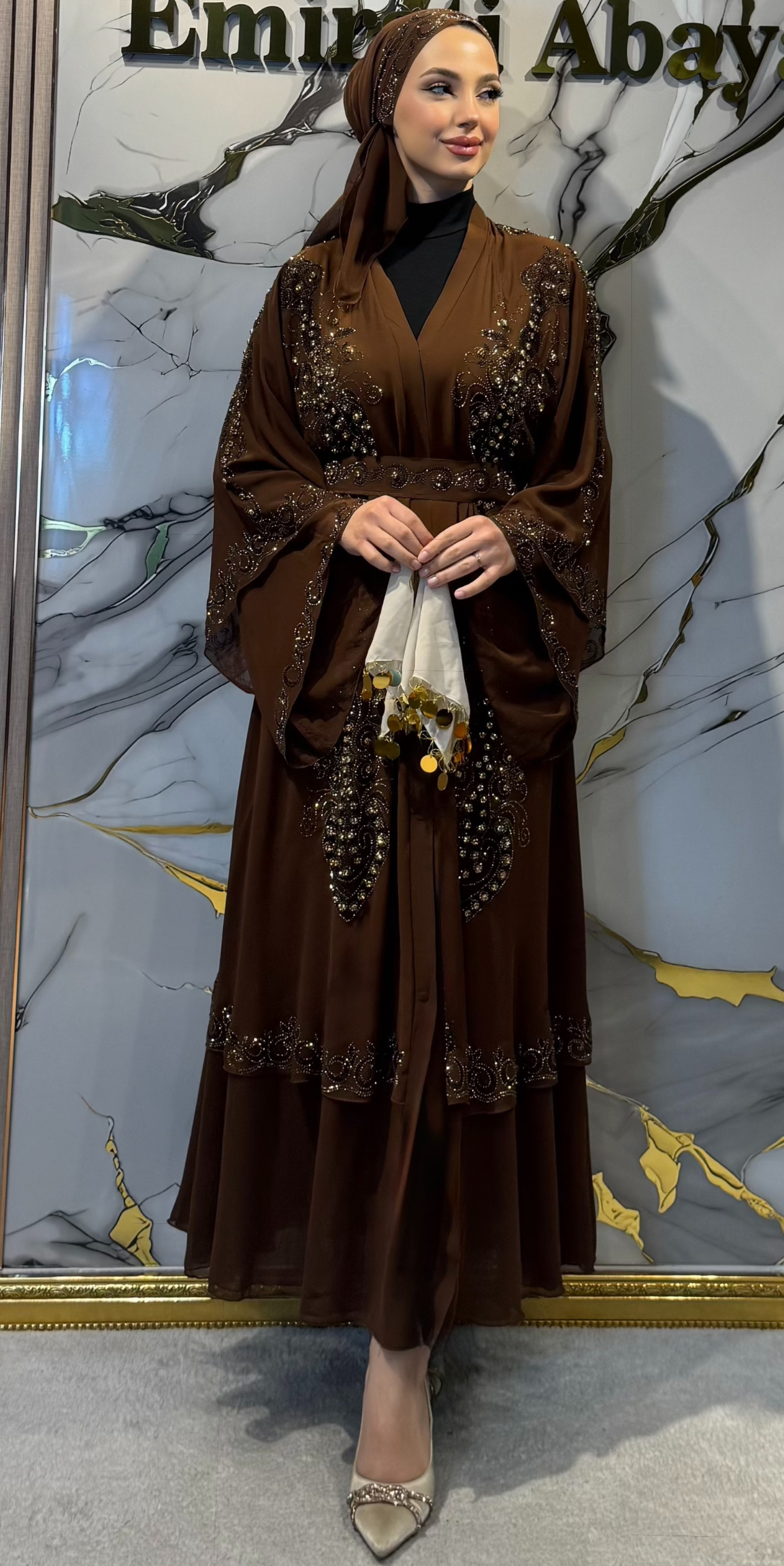 Kahverengi Korean Şifon Abaya Golden Swarovski ve Chakma Taş Detaylı