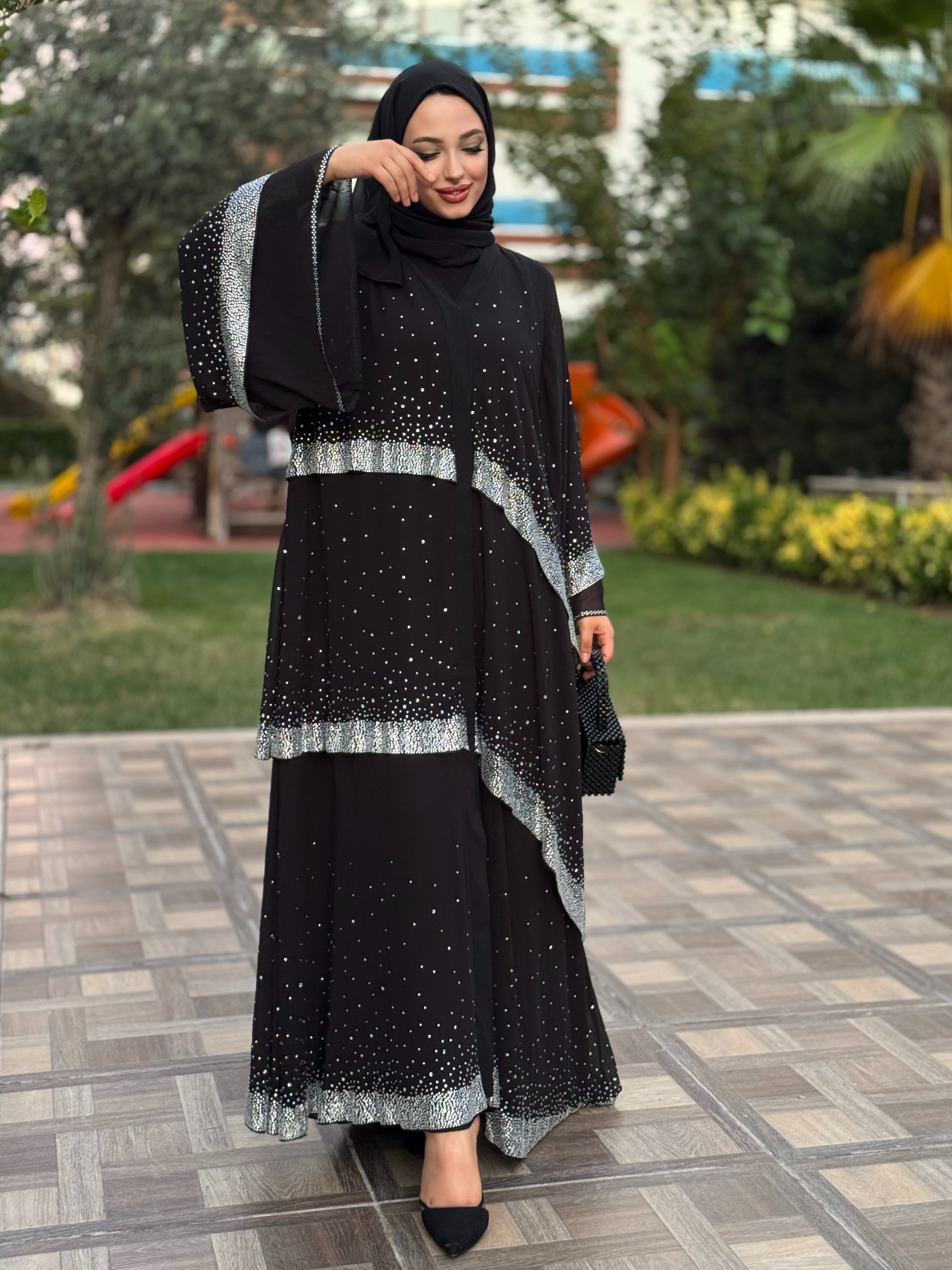 Swarovski Taşlı Katmanlı Siyah Şık Abaya