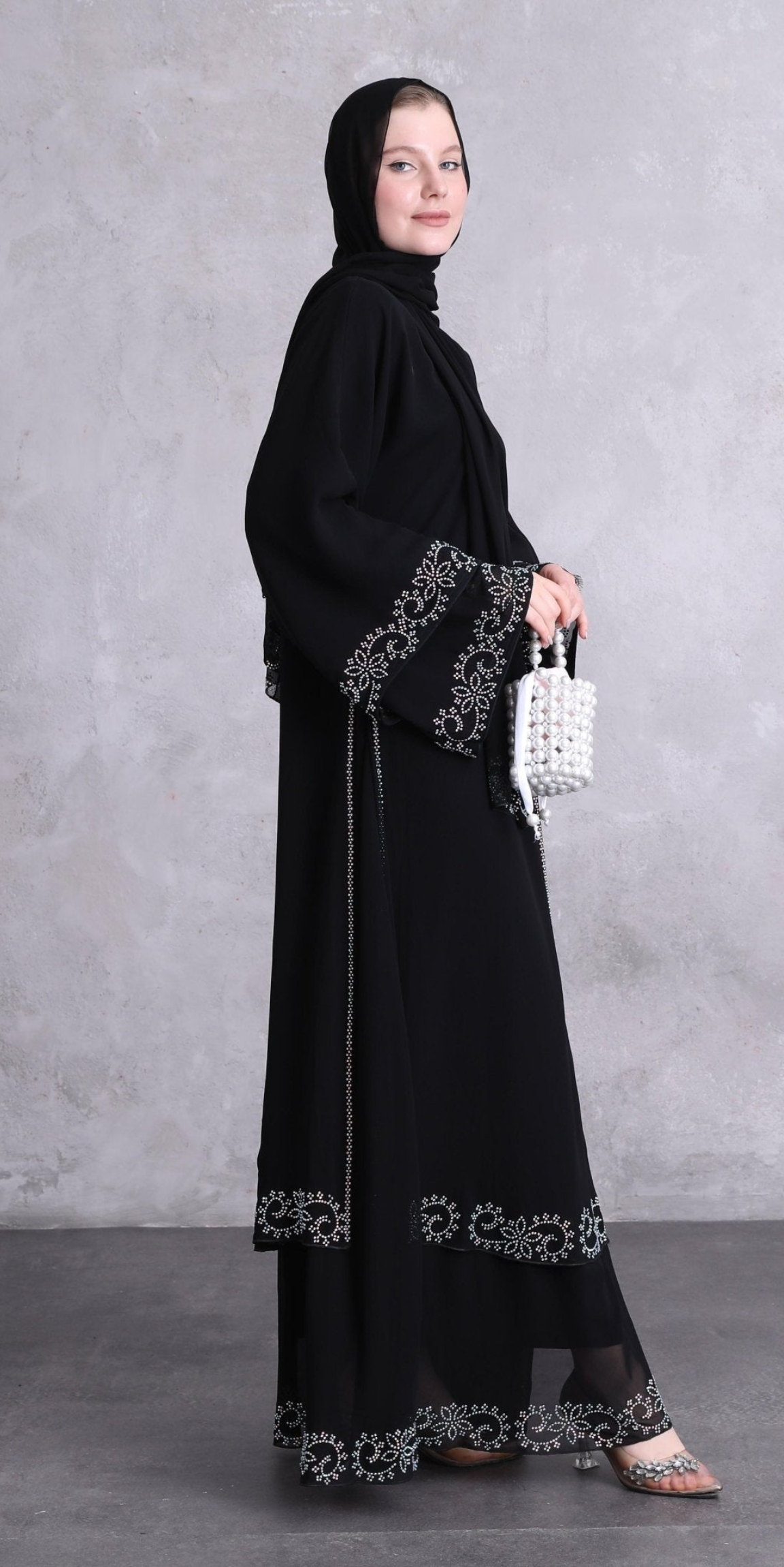 Yanları Yırtmaçlı Swarovski Taşlı Siyah Abaya