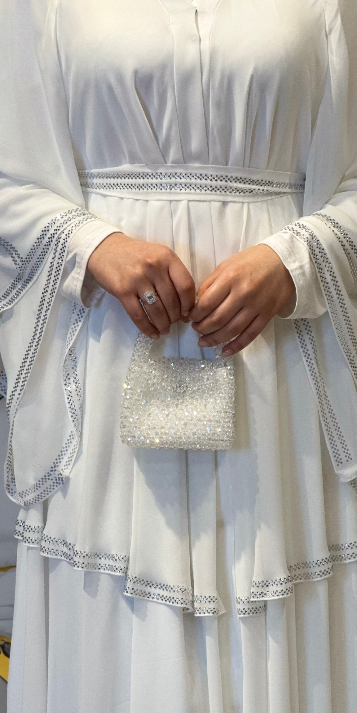 Lüks Beyaz Swarovski Taşlı Üç Katlı Kore Şifon Abaya