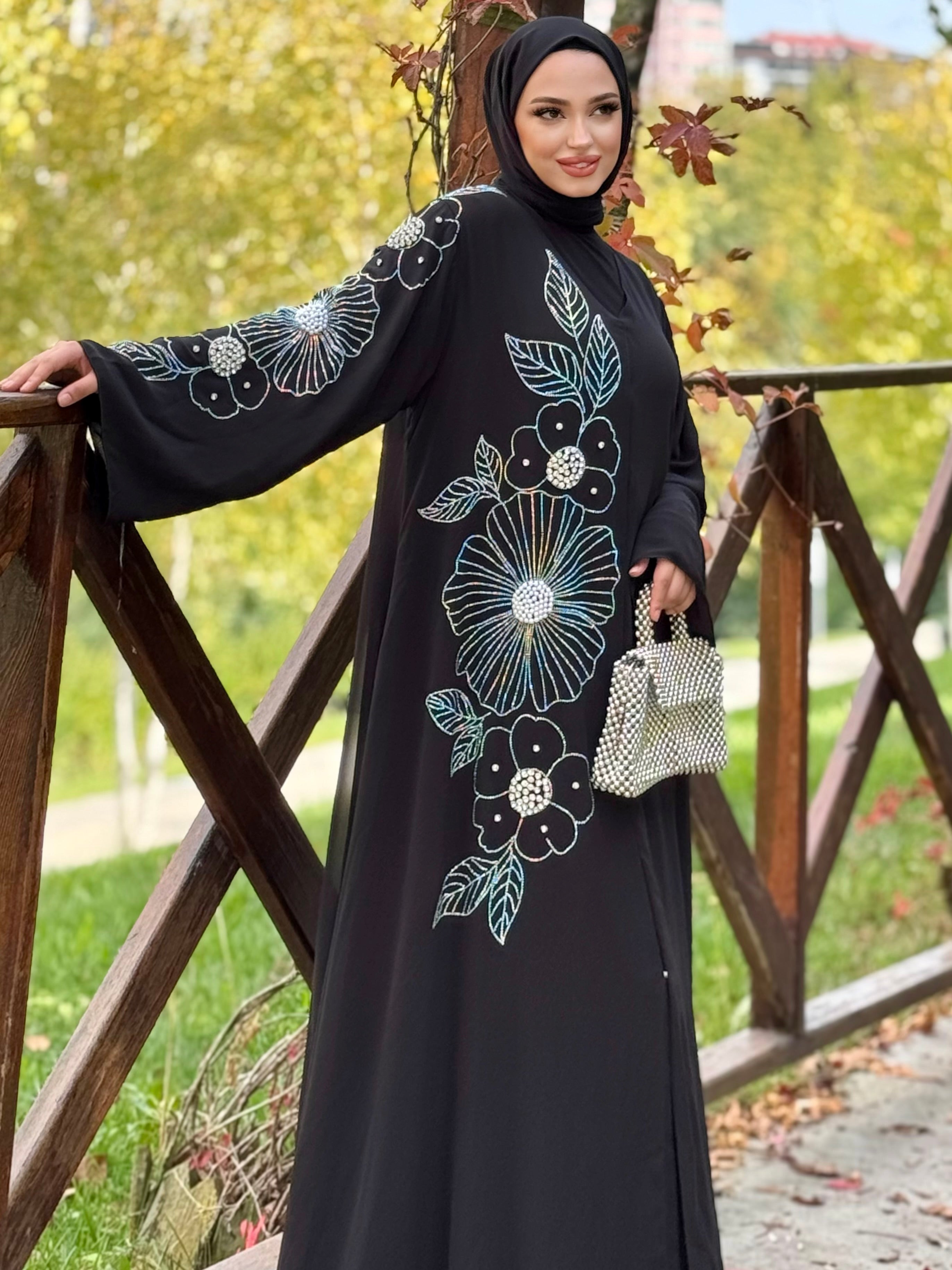 Işıltılı Taş Desenli Siyah Abaya