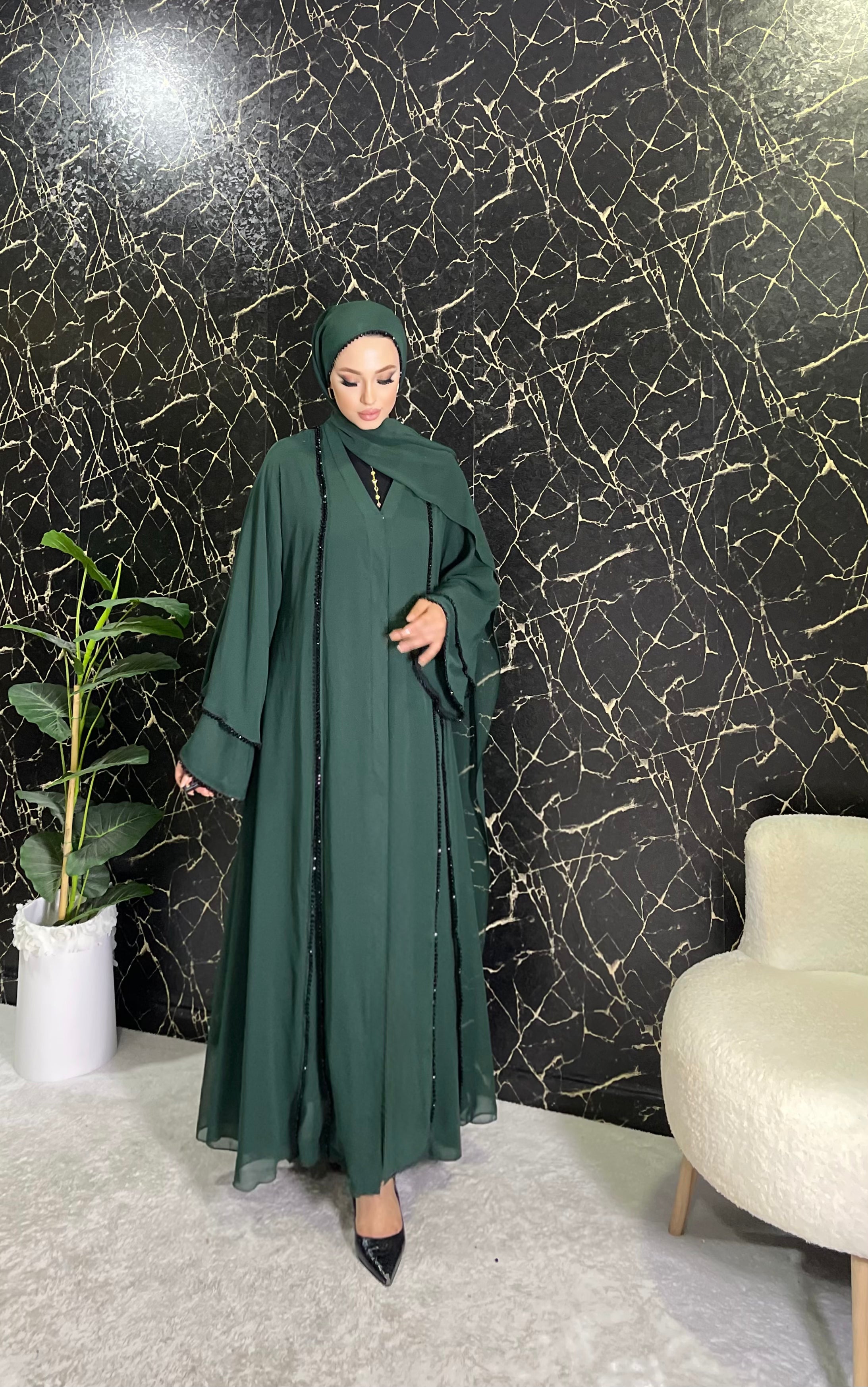 عباية سواروفسكي ساحرة