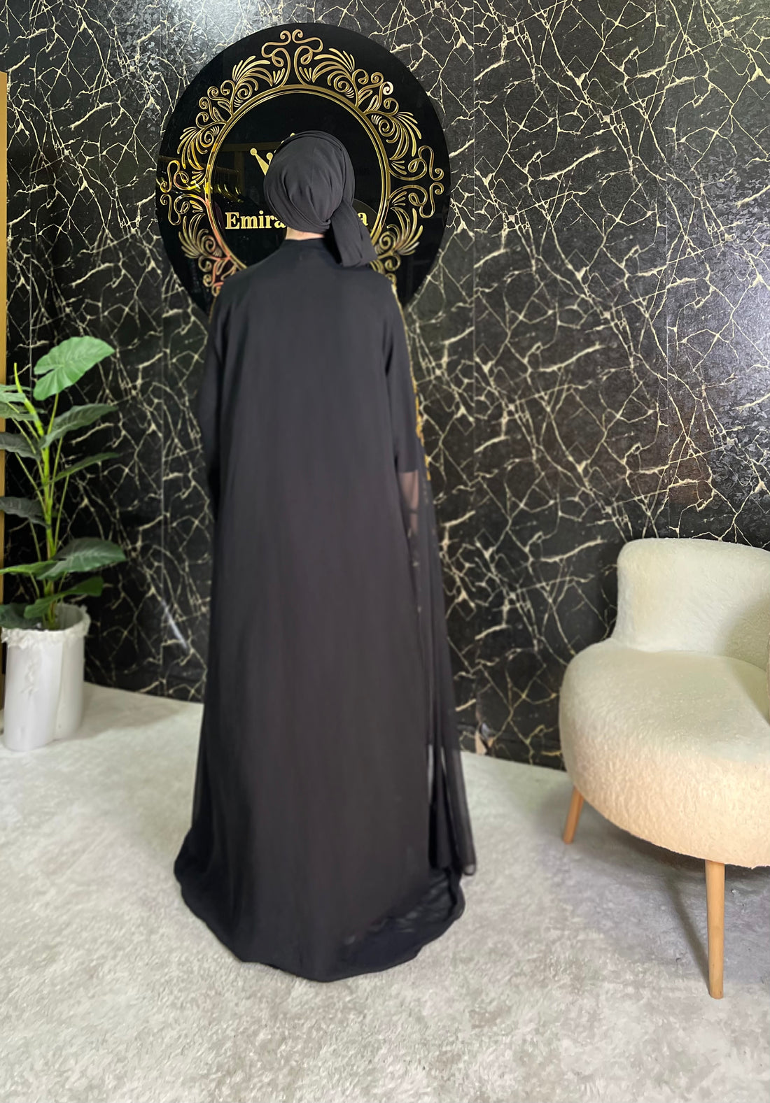 El İşlemeli Gold Yaprak Detaylı Uzun Kollu Abaya