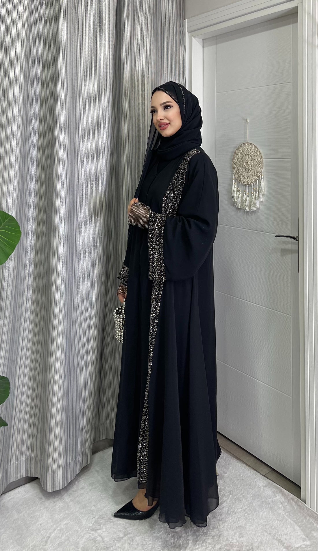 Önü Açık Siyah Hematite Taş Şık Abaya
