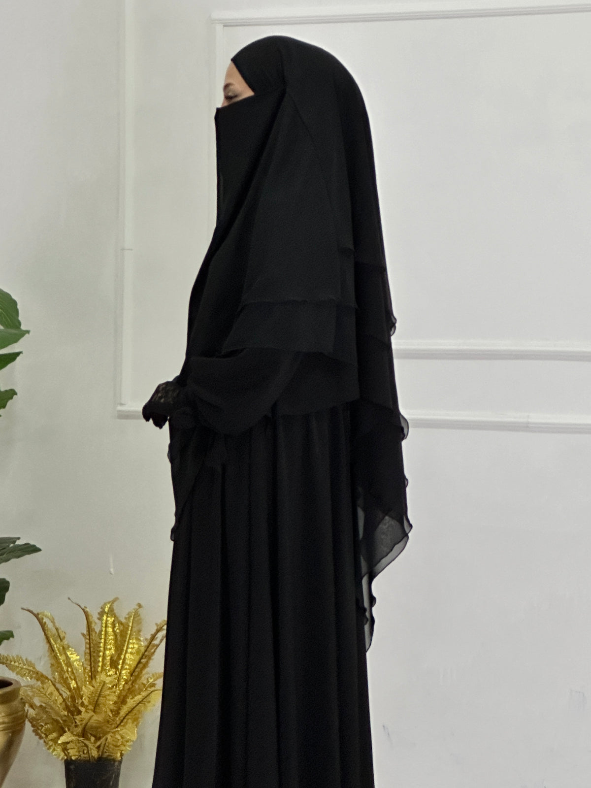 دبي الأسود د