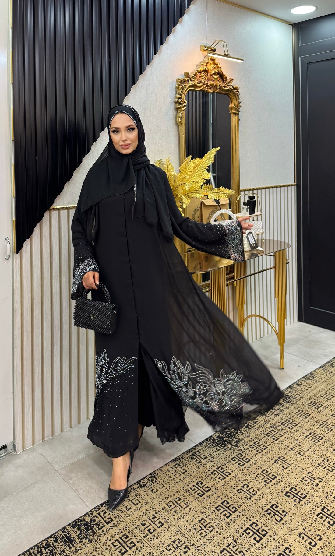 Işıltılı Vals Desenli Şifon Taşlı Abaya