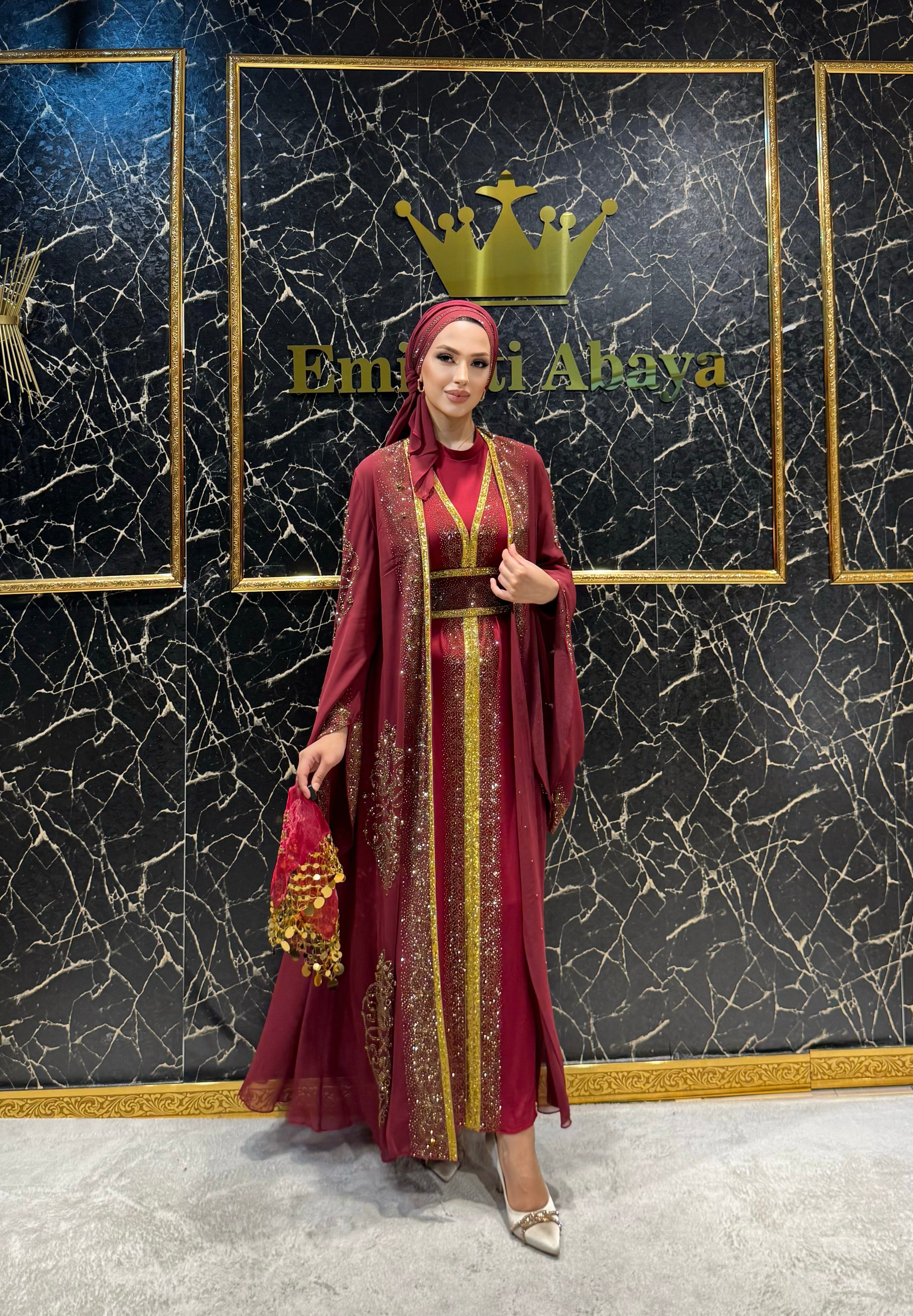 Yöresel Işıltılı Bordo ve Altın Taşlı Şifon Abaya