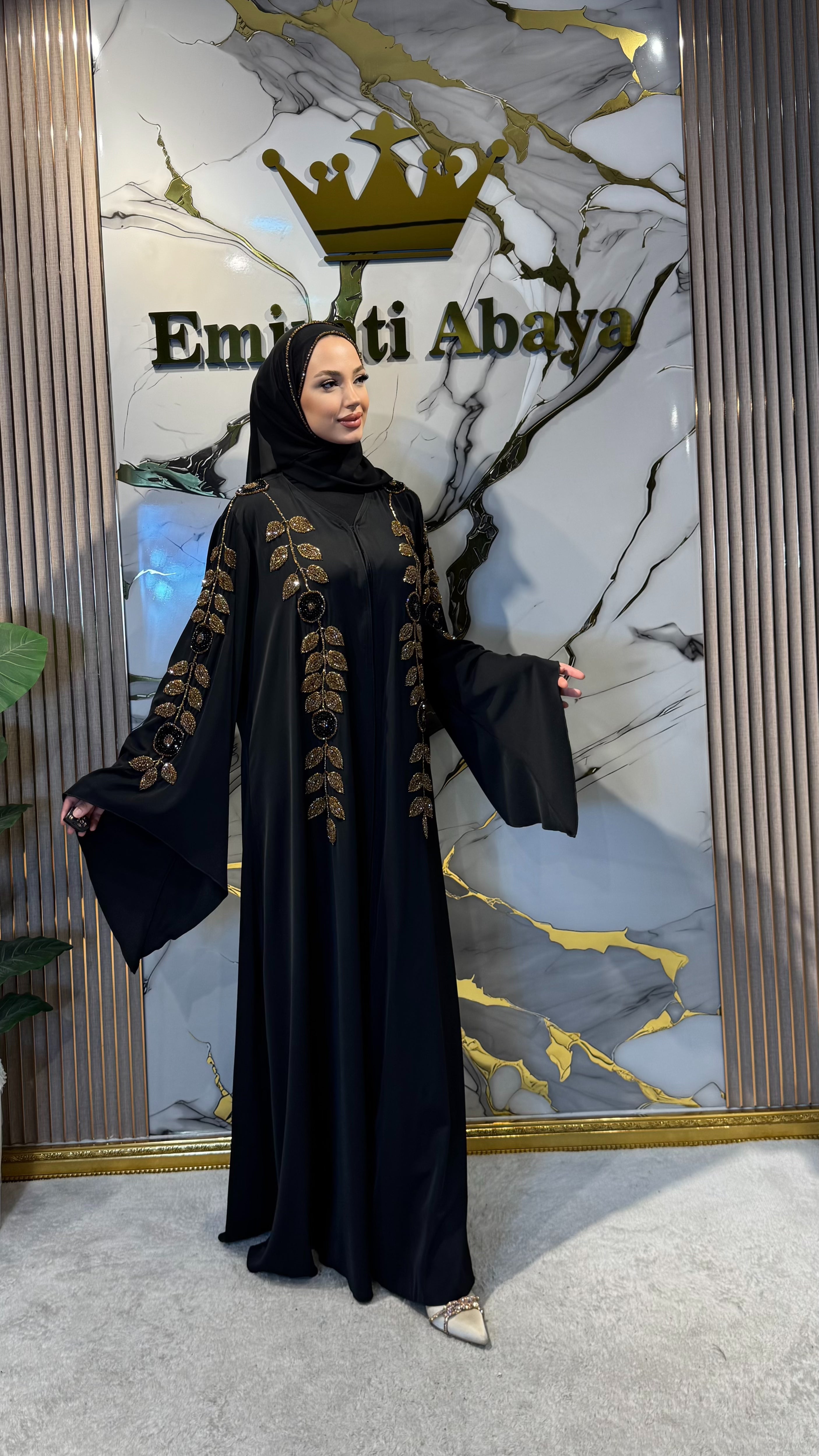 Altın Çiçek El İşlemeli Dubai İpek Abaya