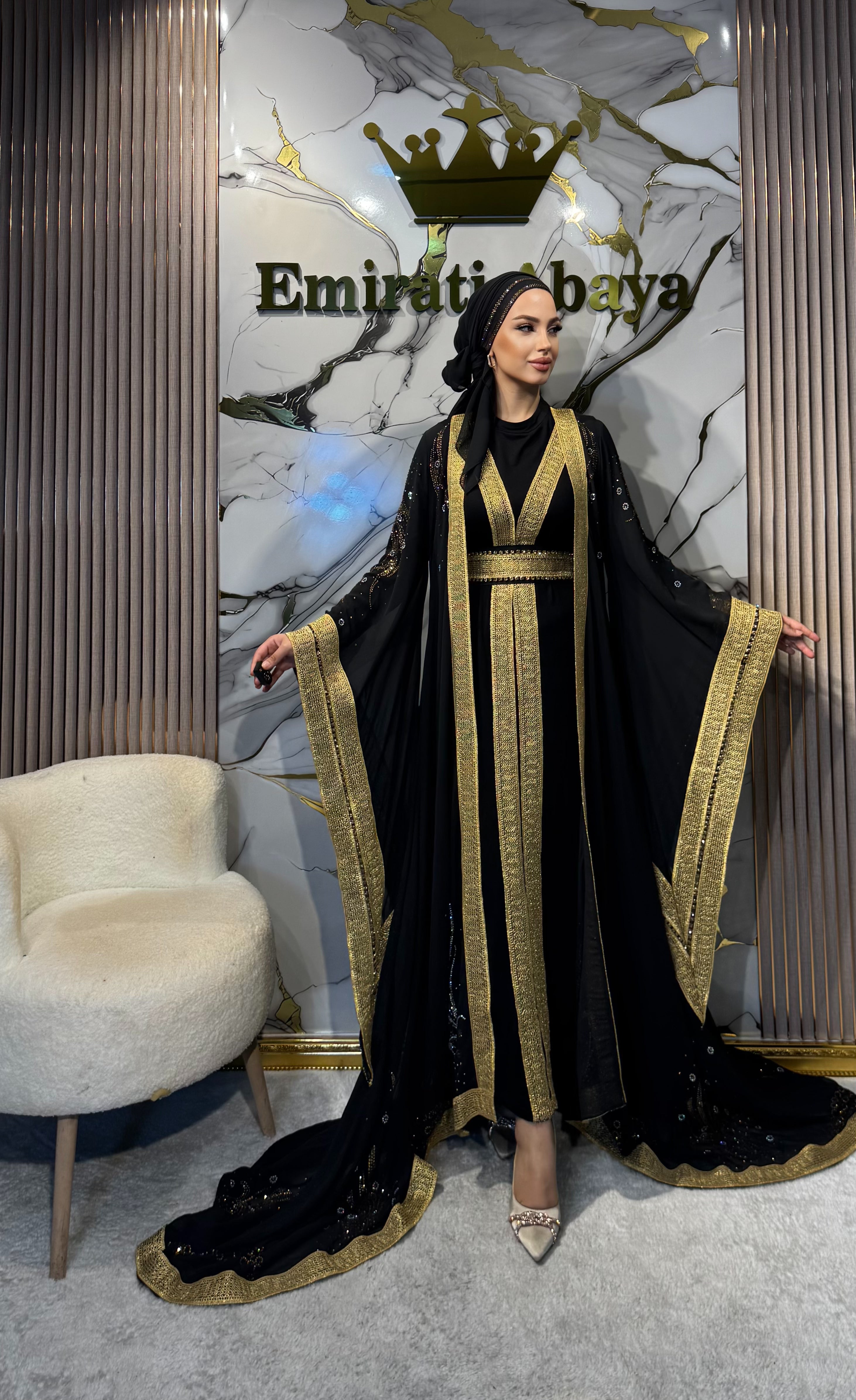 WS52 Şifon Kumaş Omuzdan Etek Ucuna Gold Taş Detaylı Abaya