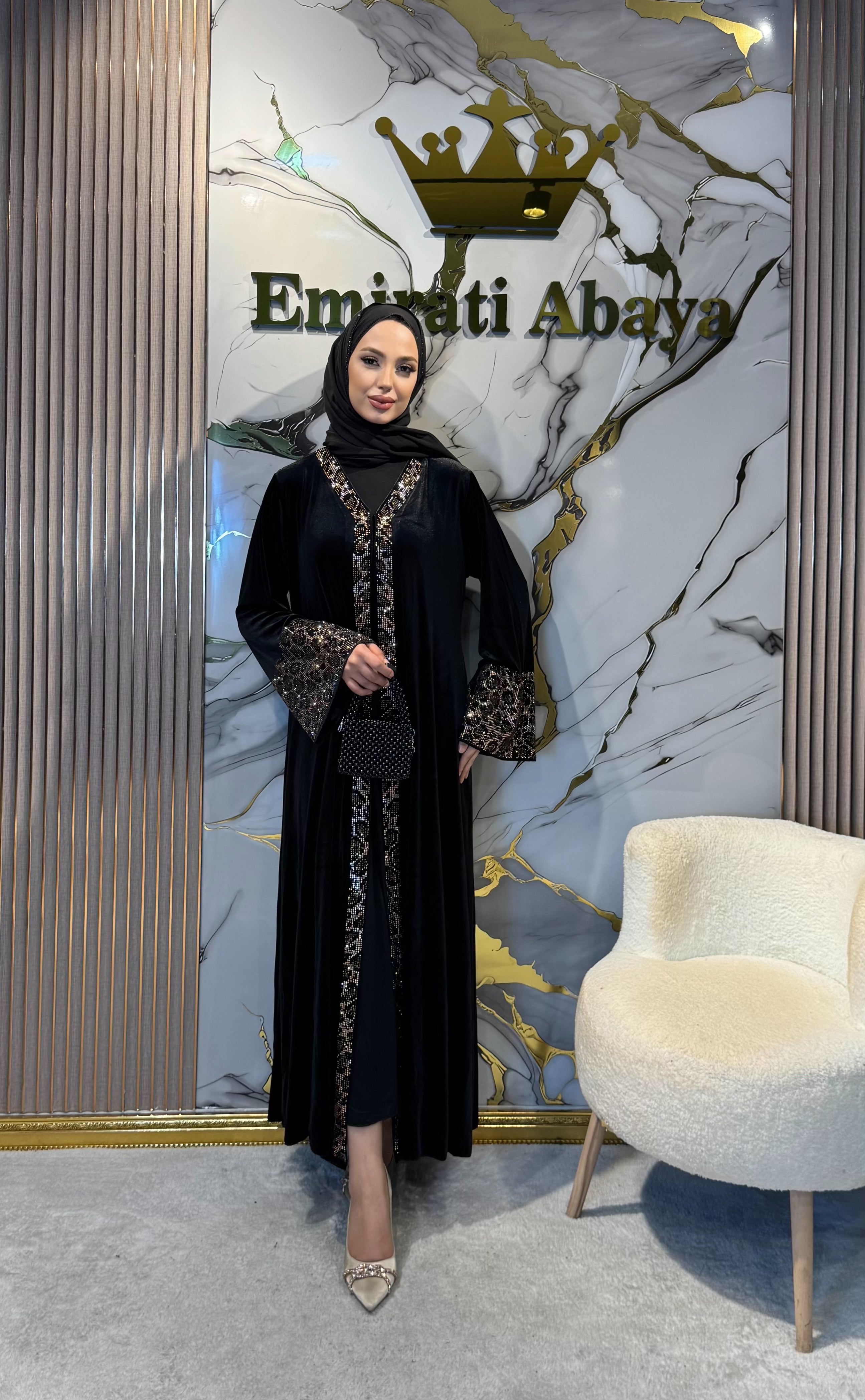 Leopar Desenli Taşlı Kadife Abaya