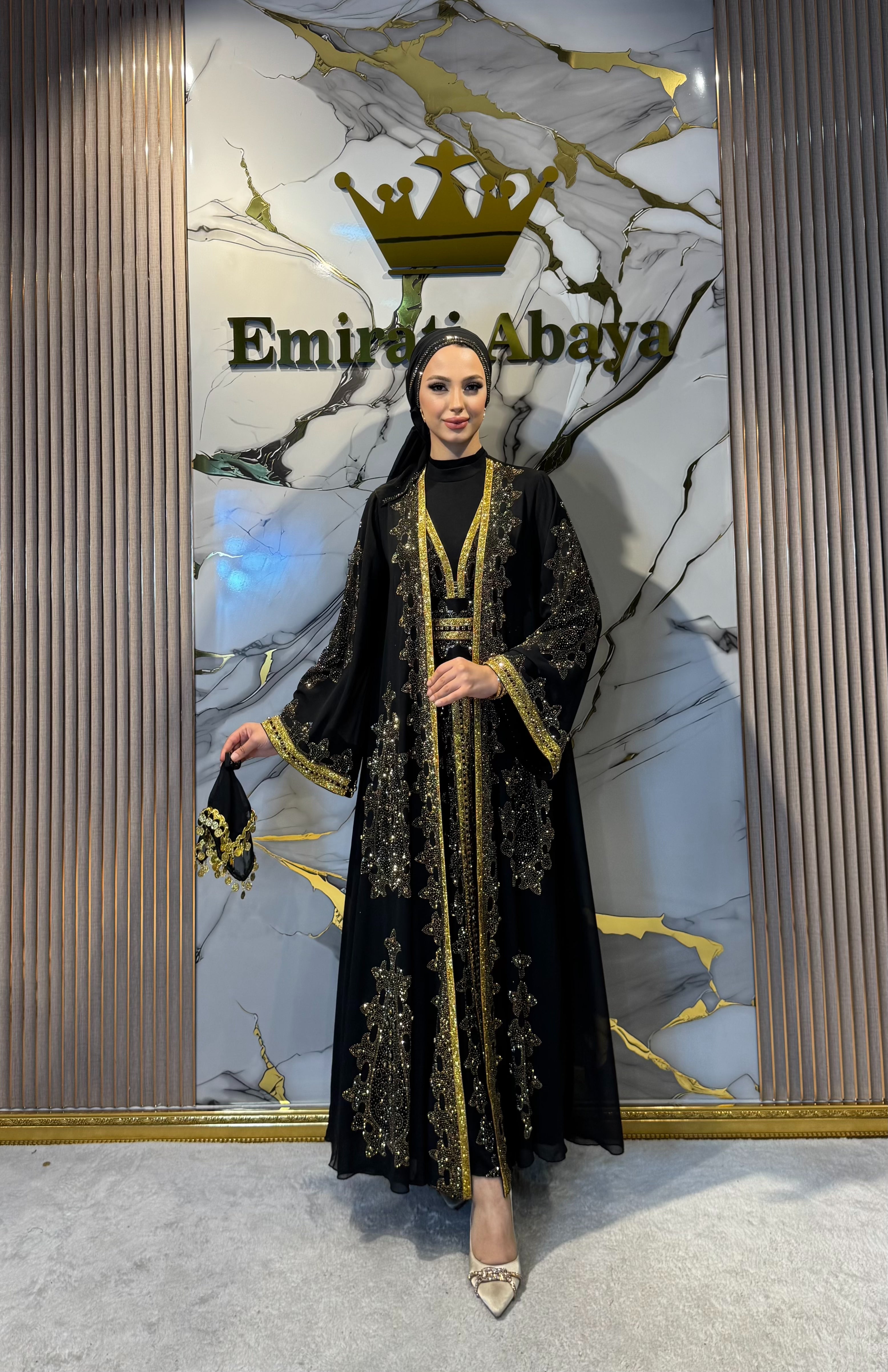 Gold Taş İşlemeli Kuyruklu Yöresel Abaya
