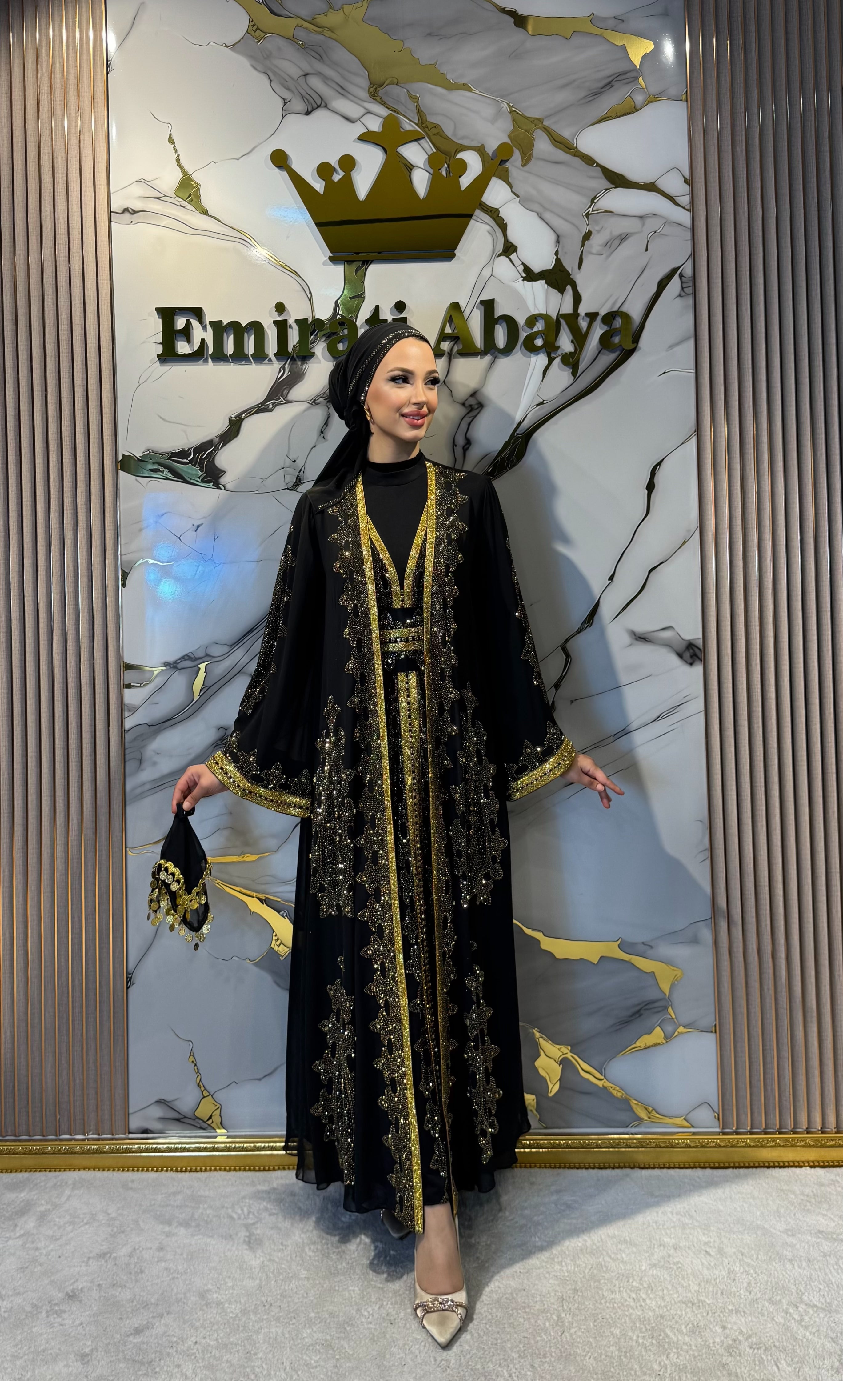 Gold Taş İşlemeli Kuyruklu Yöresel Abaya