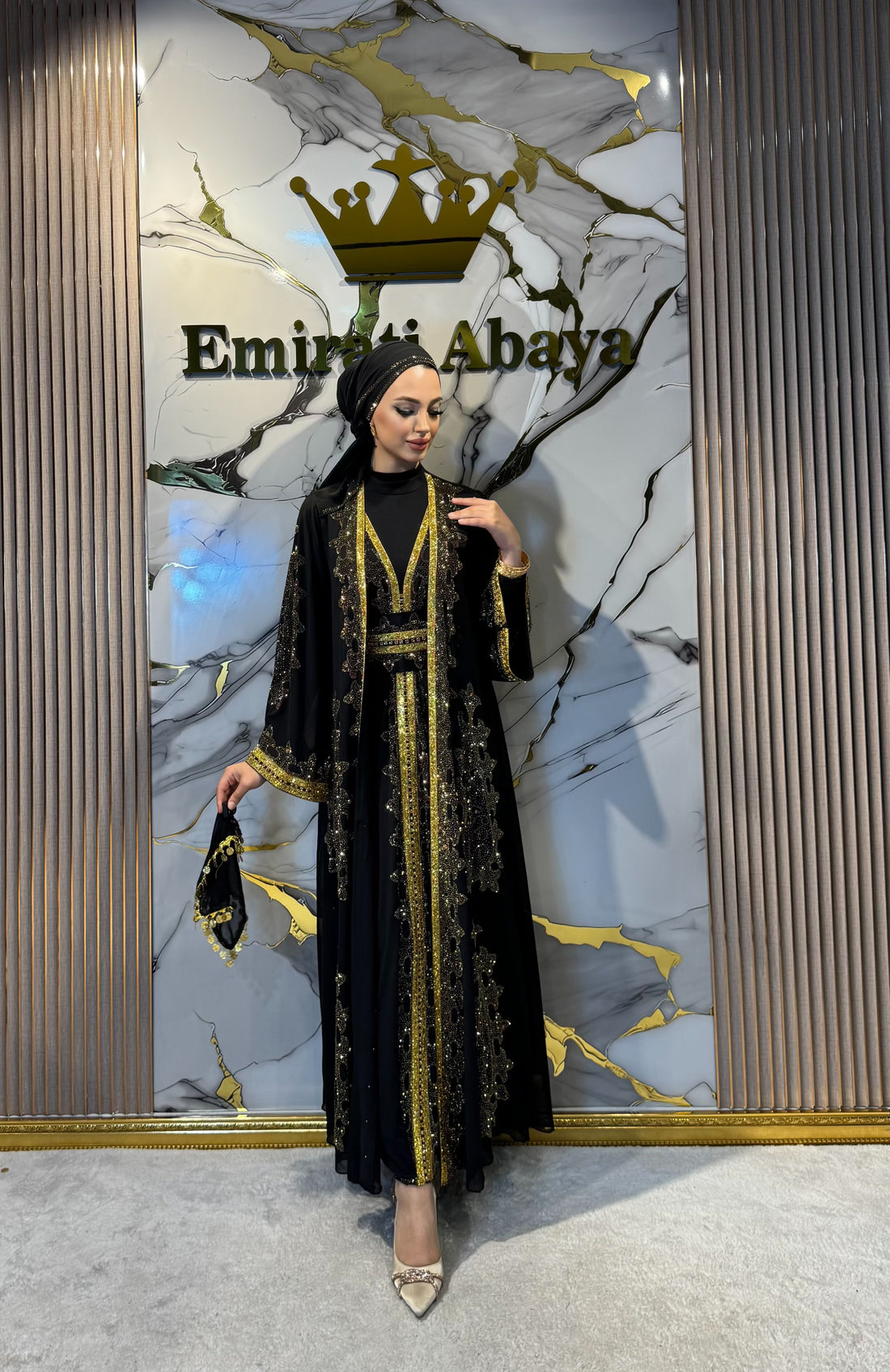 Gold Taş İşlemeli Kuyruklu Yöresel Abaya