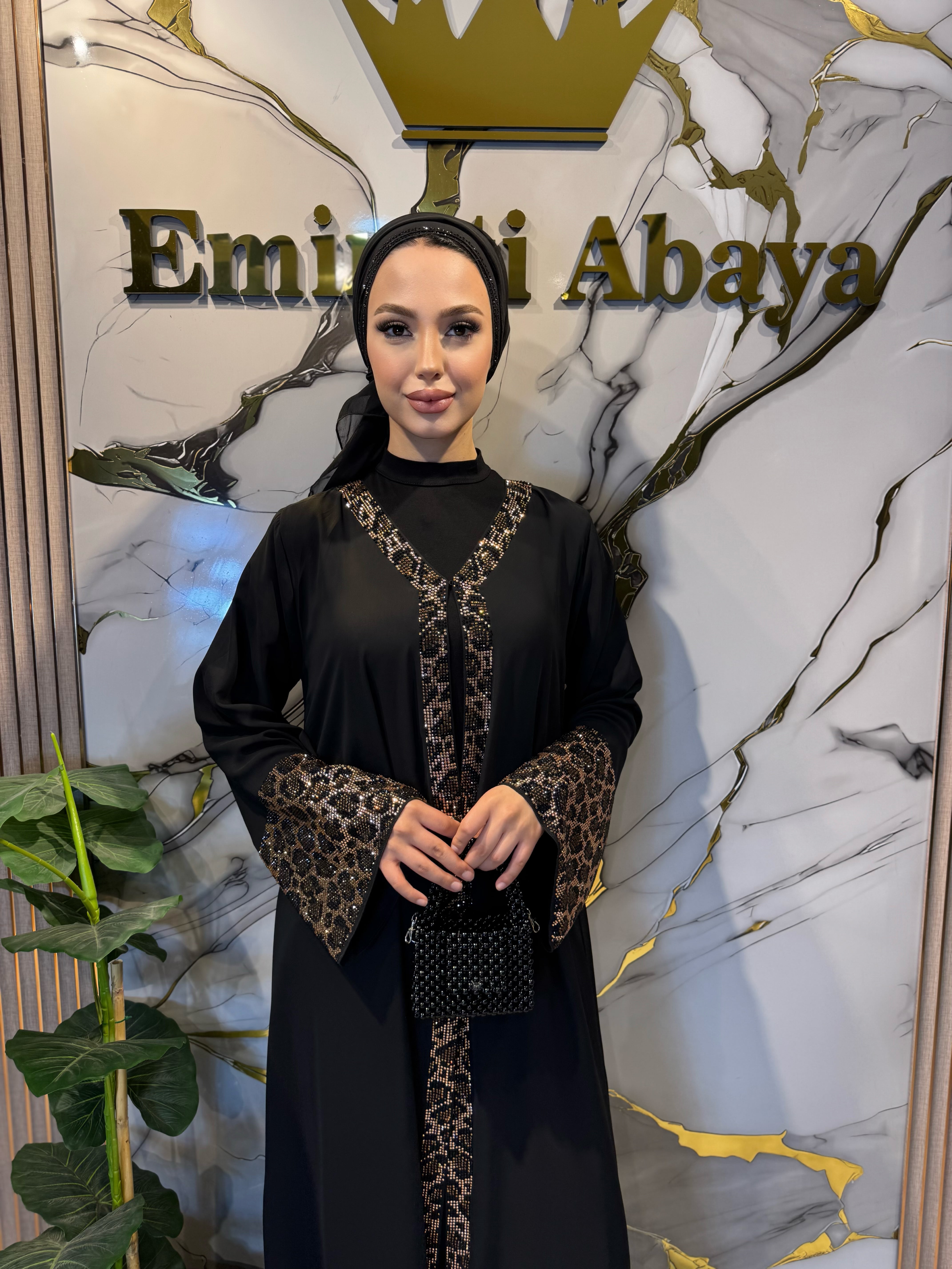 Leopar Taş Detaylı Şifon Siyah Abaya