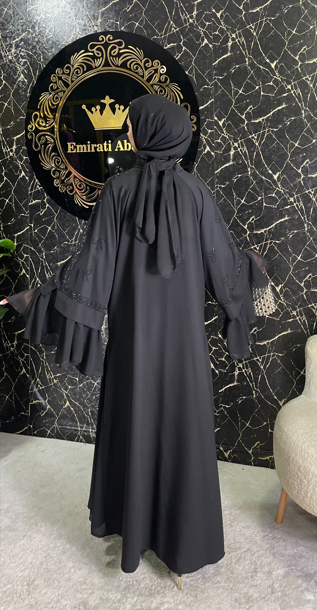 Siyah Şifon ve Dubai Kumaş Kelebek Taş Desenli Abaya