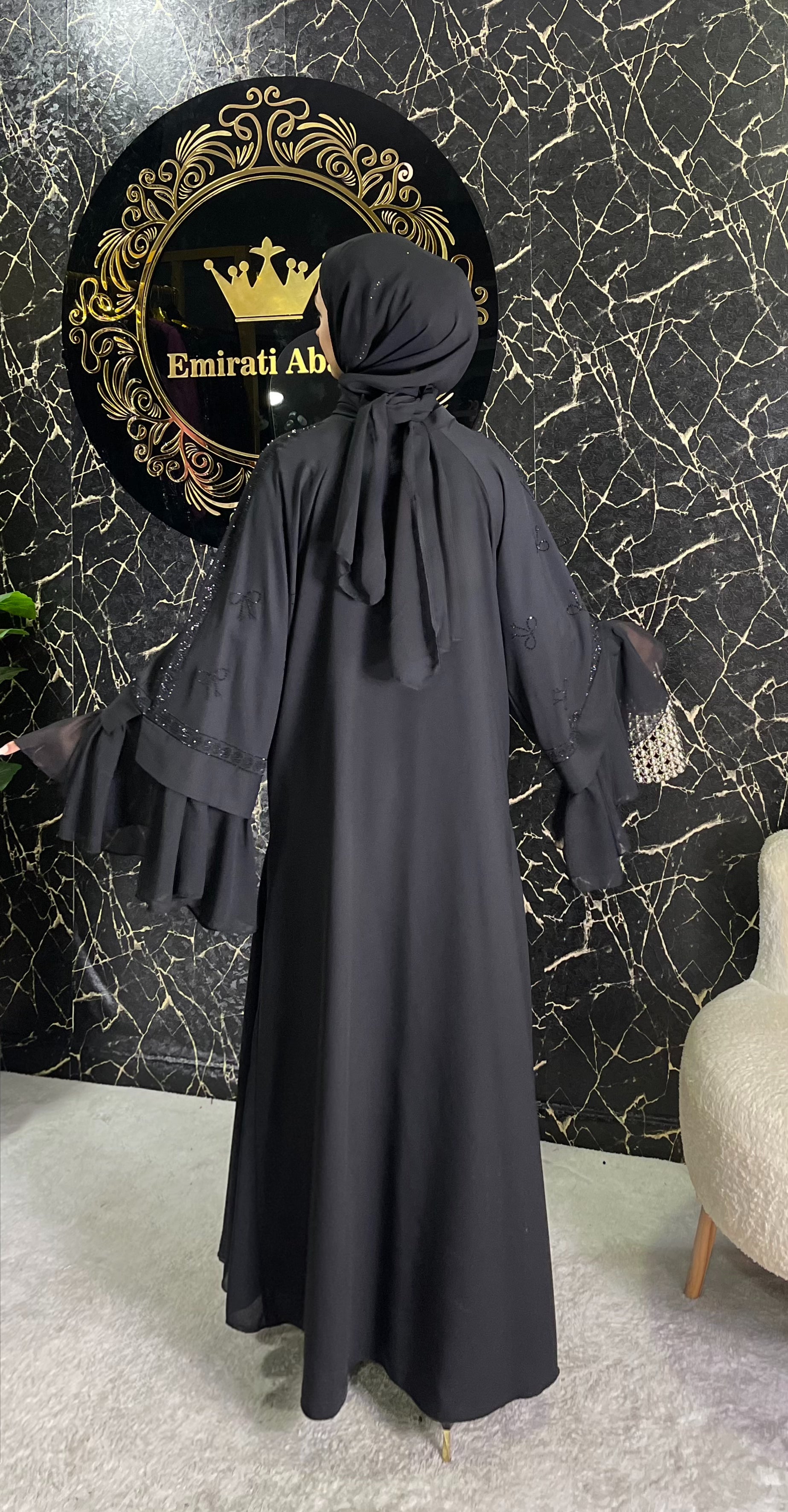 Siyah Şifon ve Dubai Kumaş Kelebek Taş Desenli Abaya