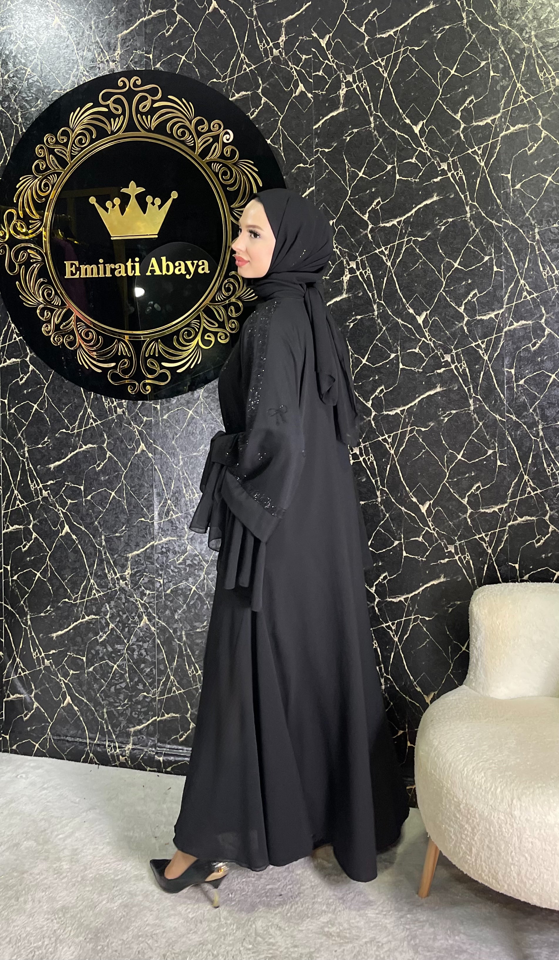 Siyah Şifon ve Dubai Kumaş Kelebek Taş Desenli Abaya