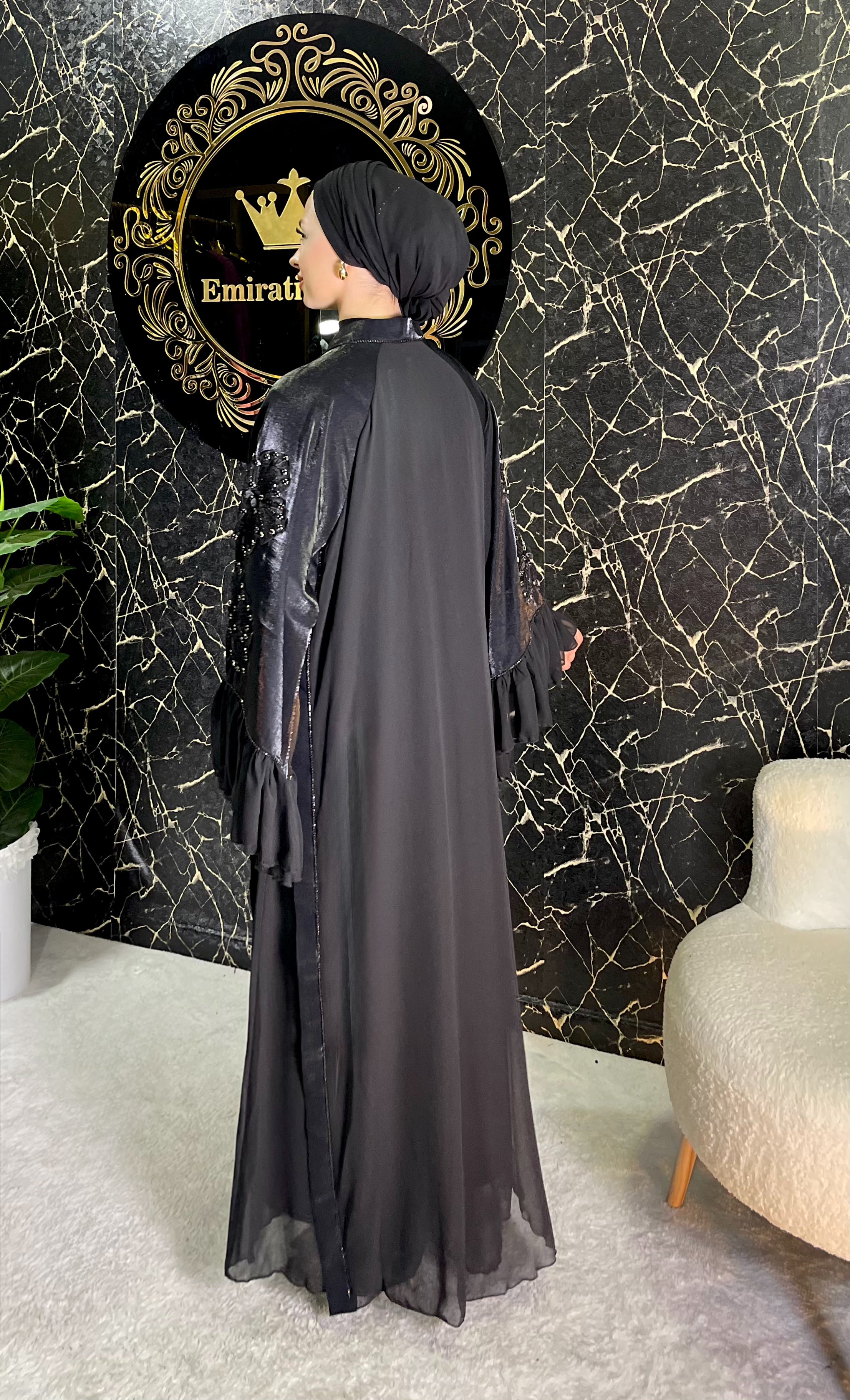 Kadife ve Şifon Kombinli Siyah Çiçek Detaylı Abaya