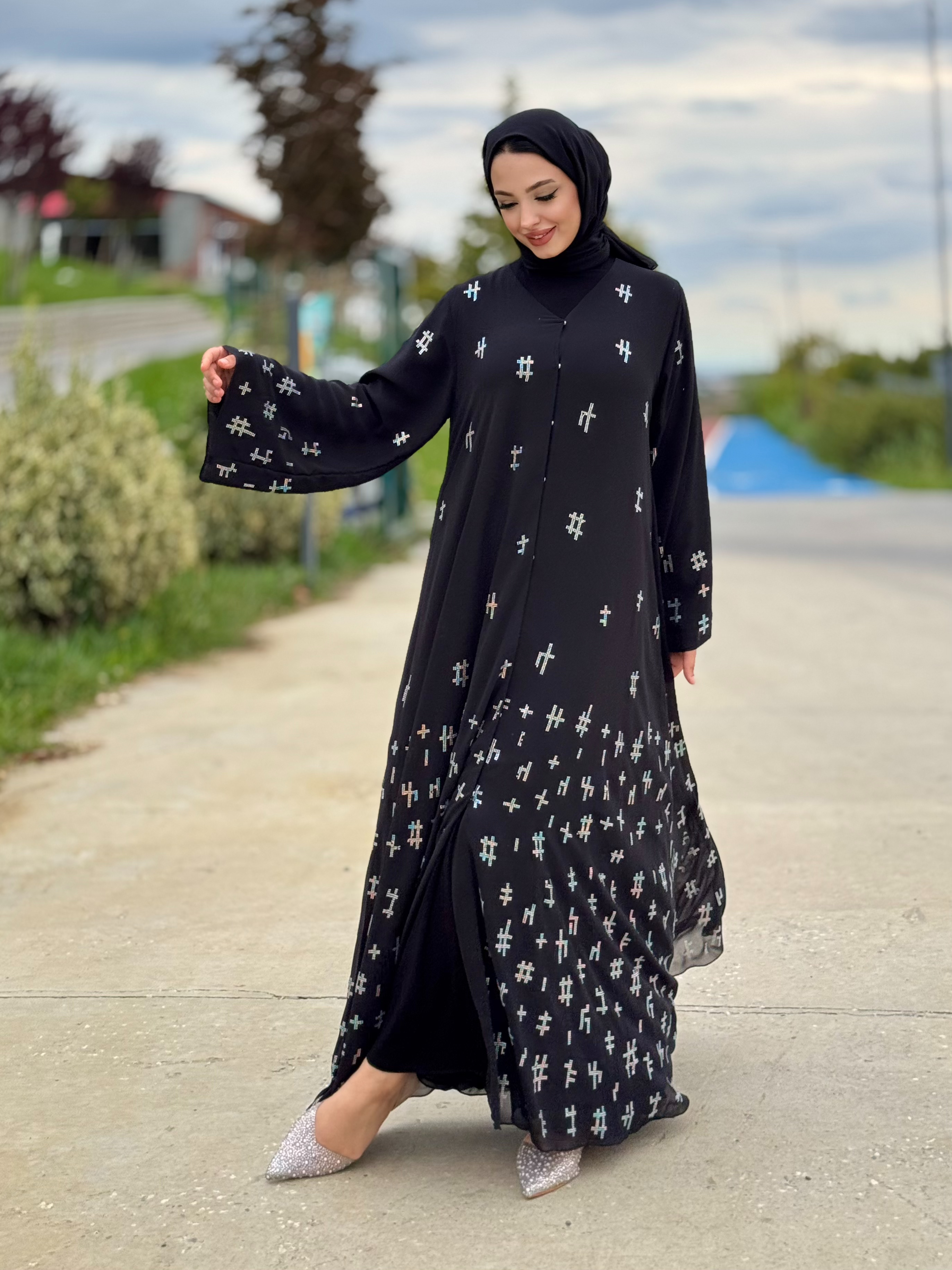 Swarovski Stone Patterned Black Chic Abaya