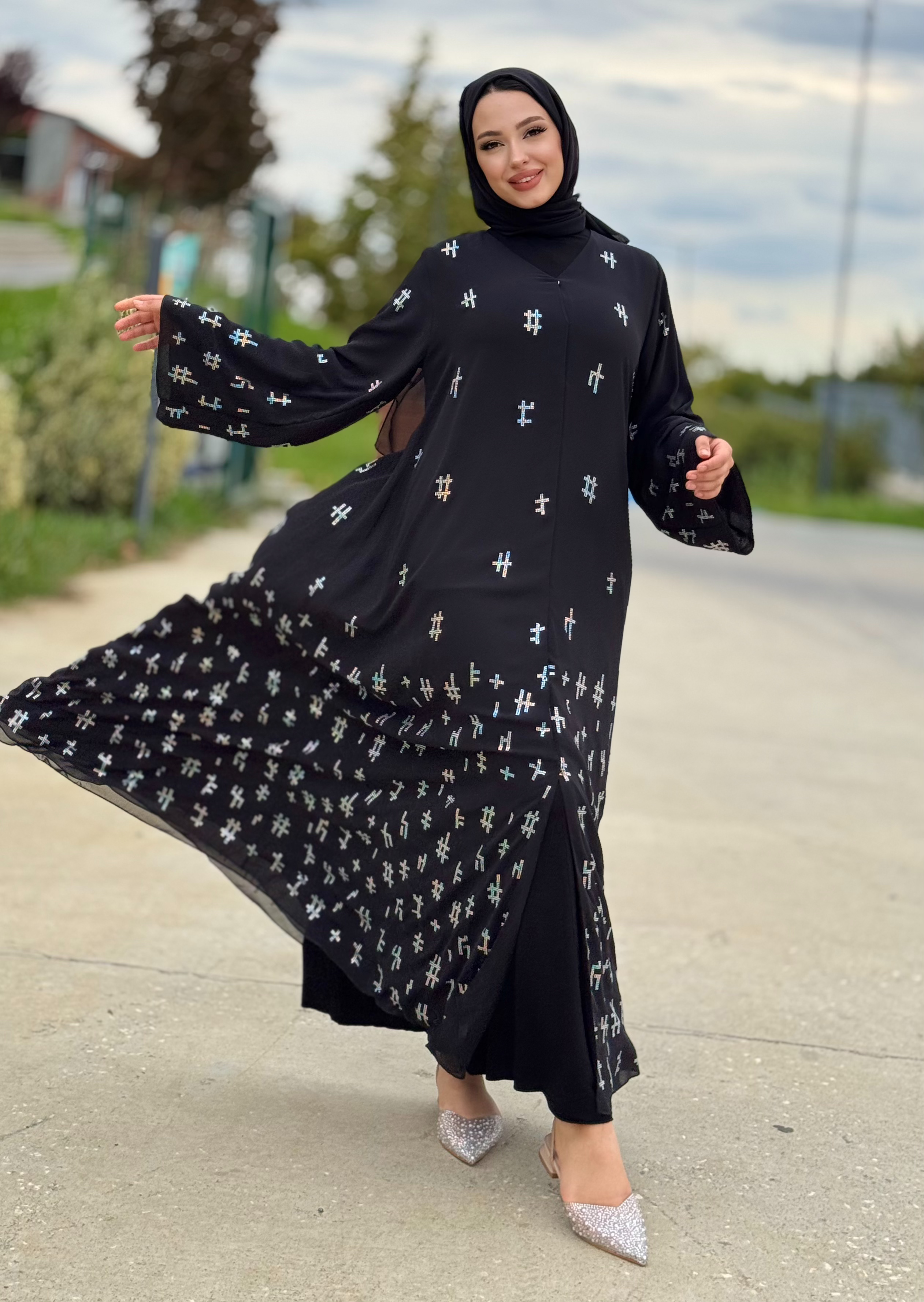 Swarovski Stone Patterned Black Chic Abaya