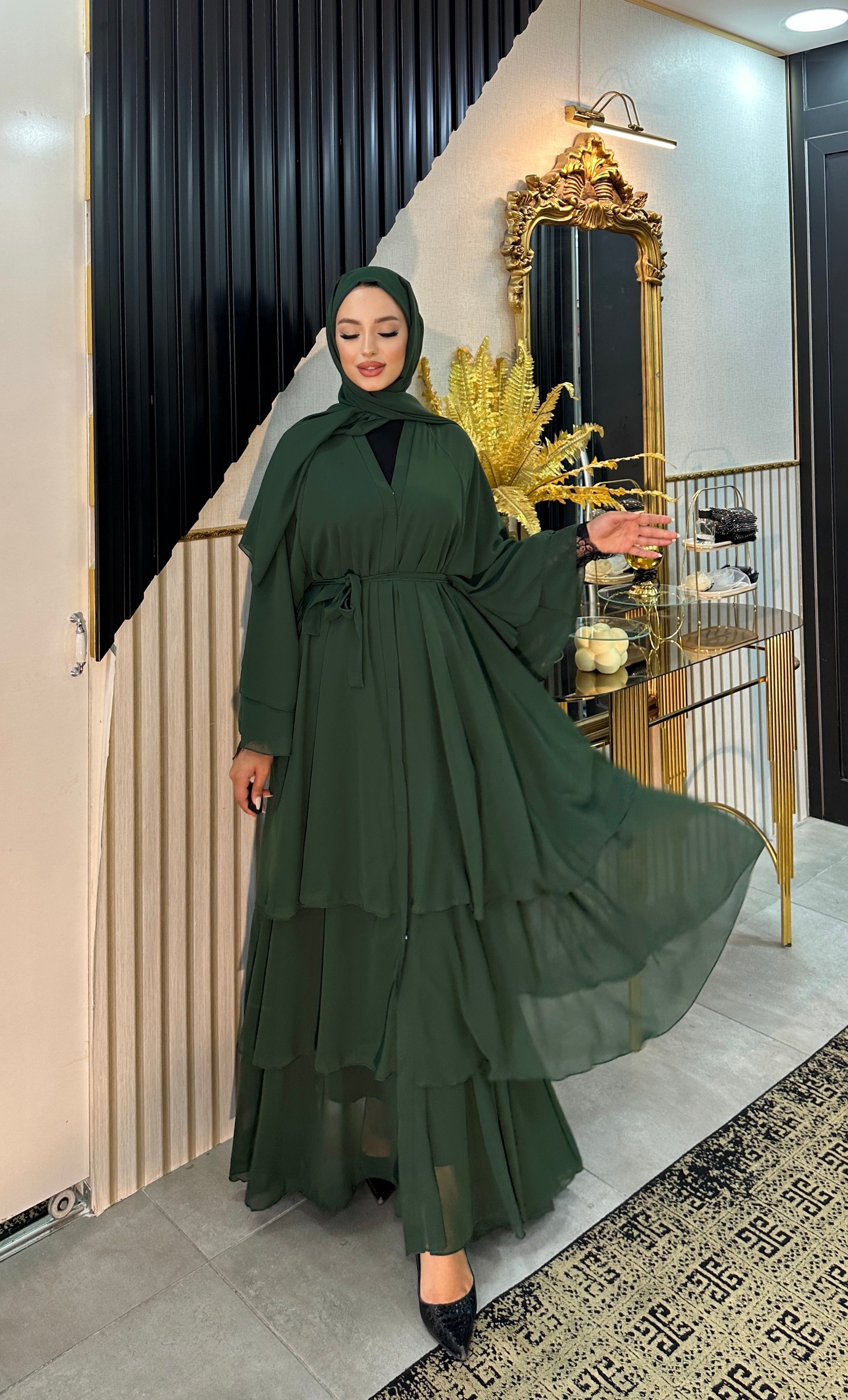 Üç Katlı Yeşil Abaya