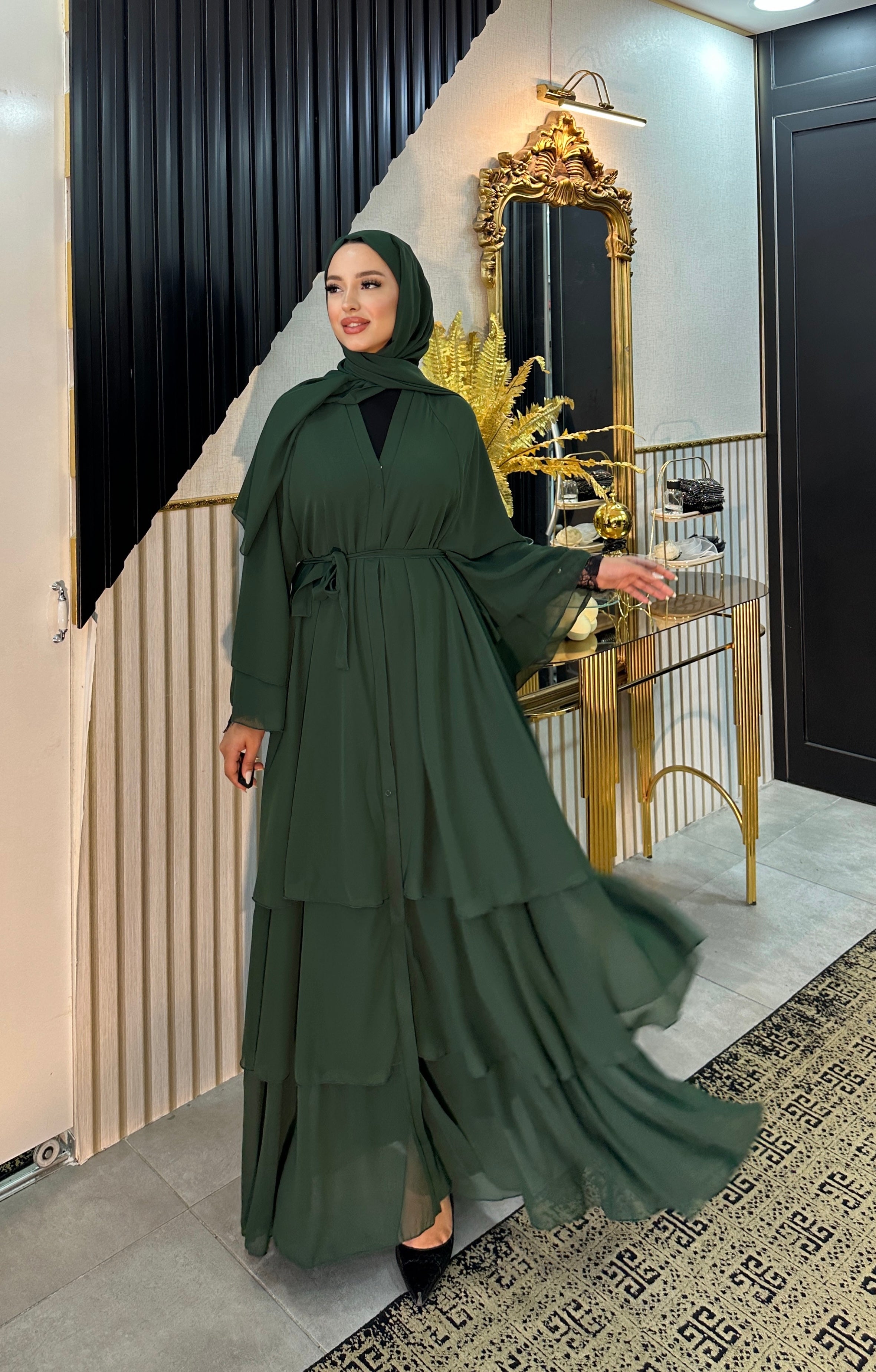 Üç Katlı Yeşil Abaya