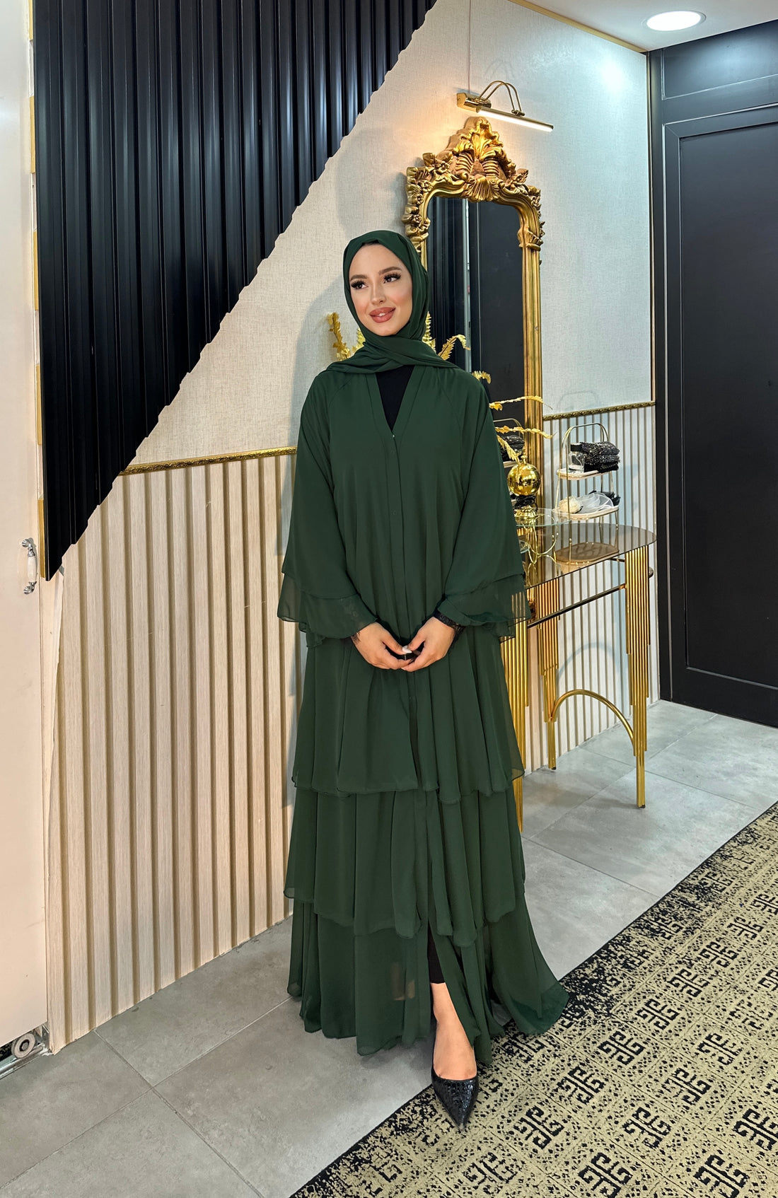 Üç Katlı Yeşil Abaya