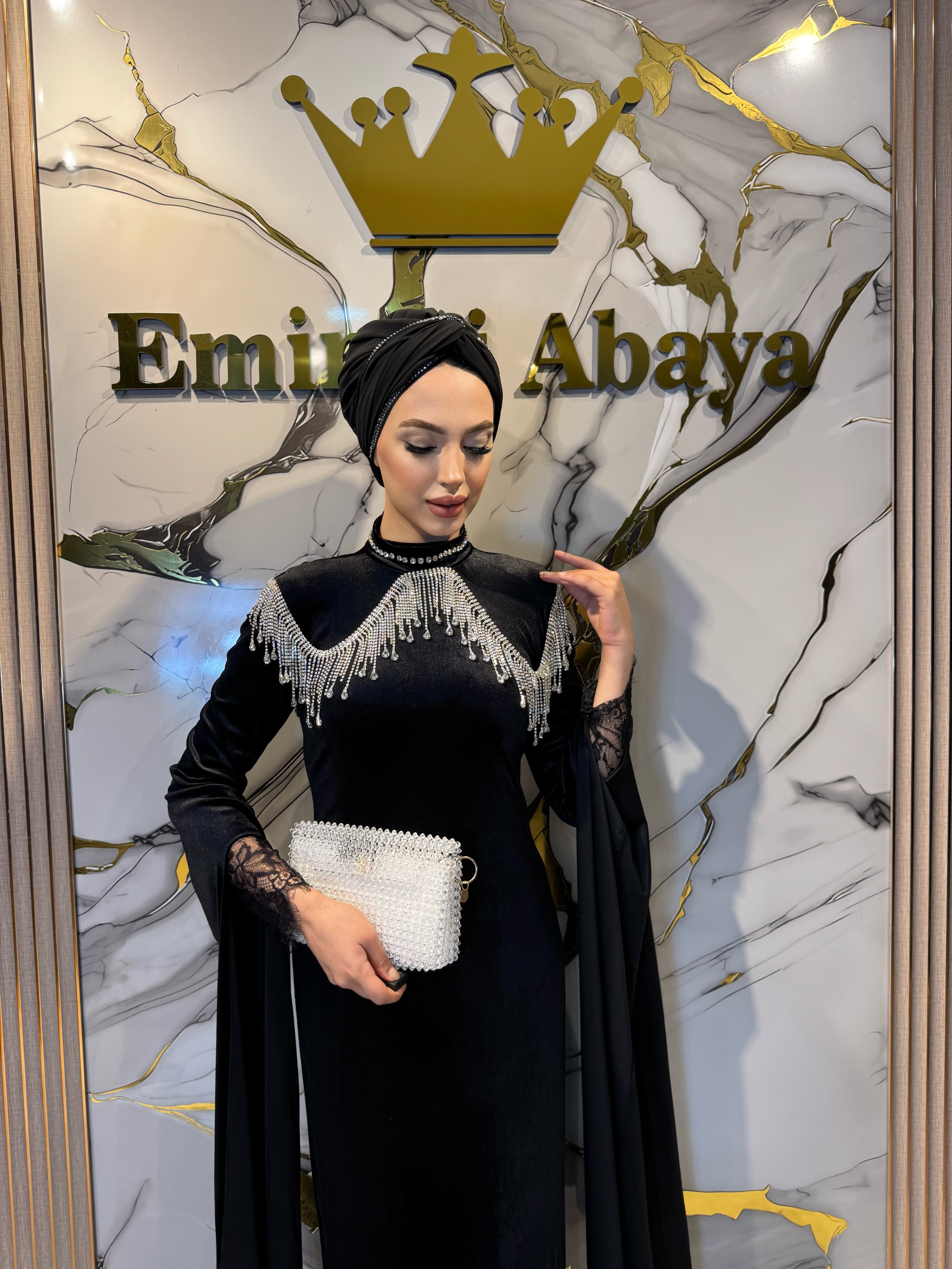 Kristal Taş İşlemeli Uzun Kollu Kadife Abiye