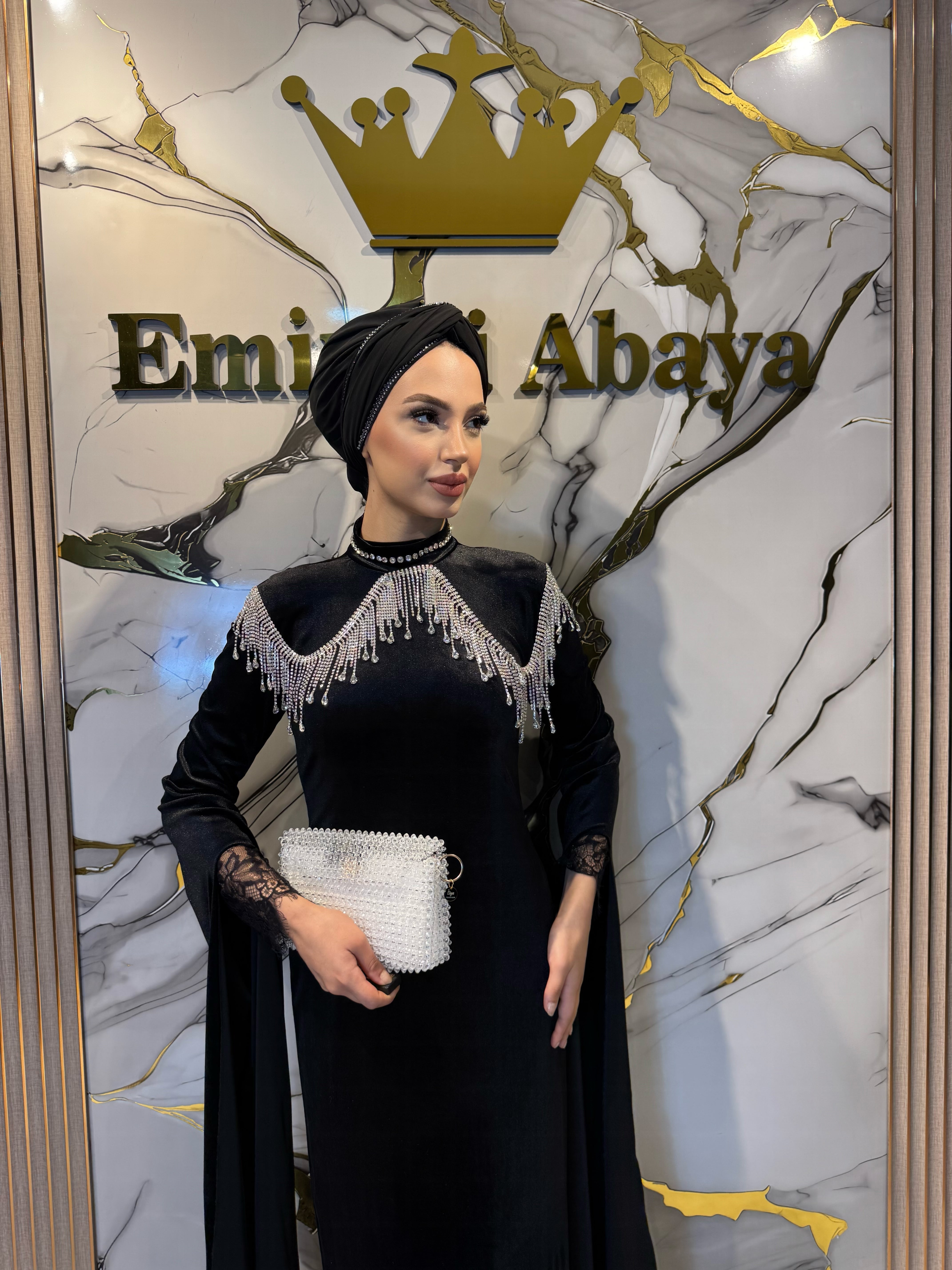 Kristal Taş İşlemeli Uzun Kollu Kadife Abiye