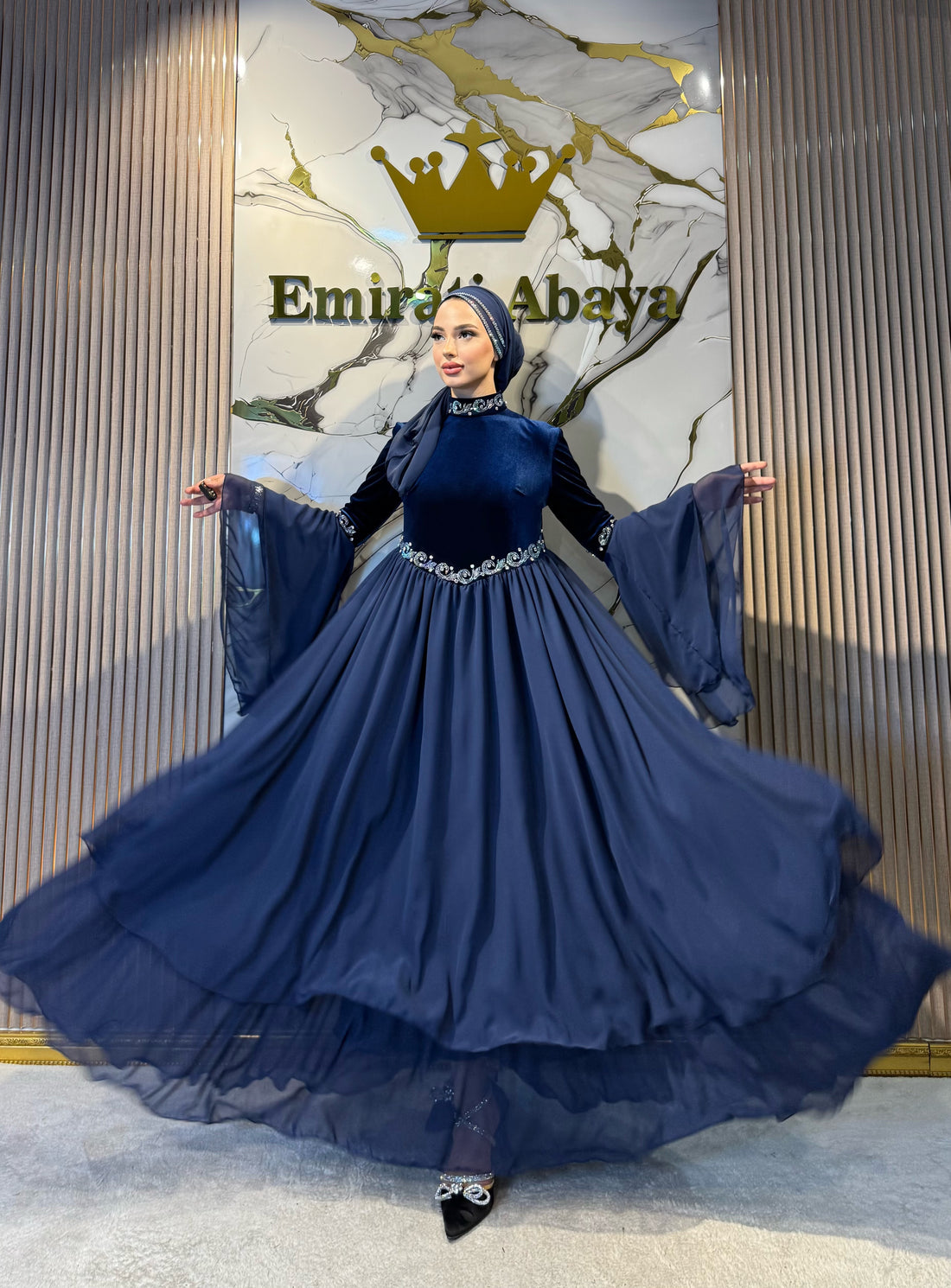 Royal Midnight Serenade Lacivert Kadife Şifon Janjan Taşlı Abiye Elbise