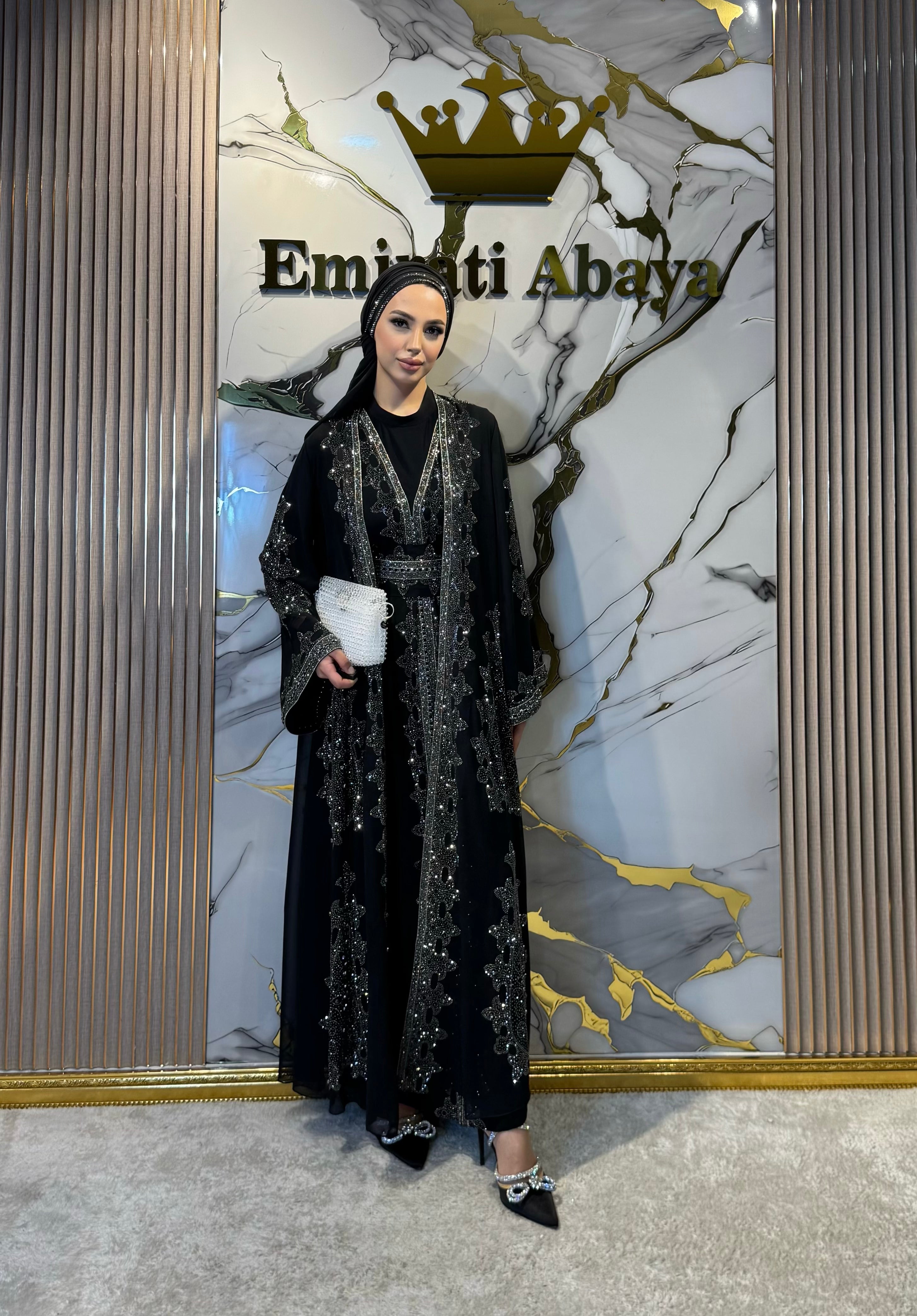 Hematit Taş İşlemeli Kuyruklu Yöresel Abaya