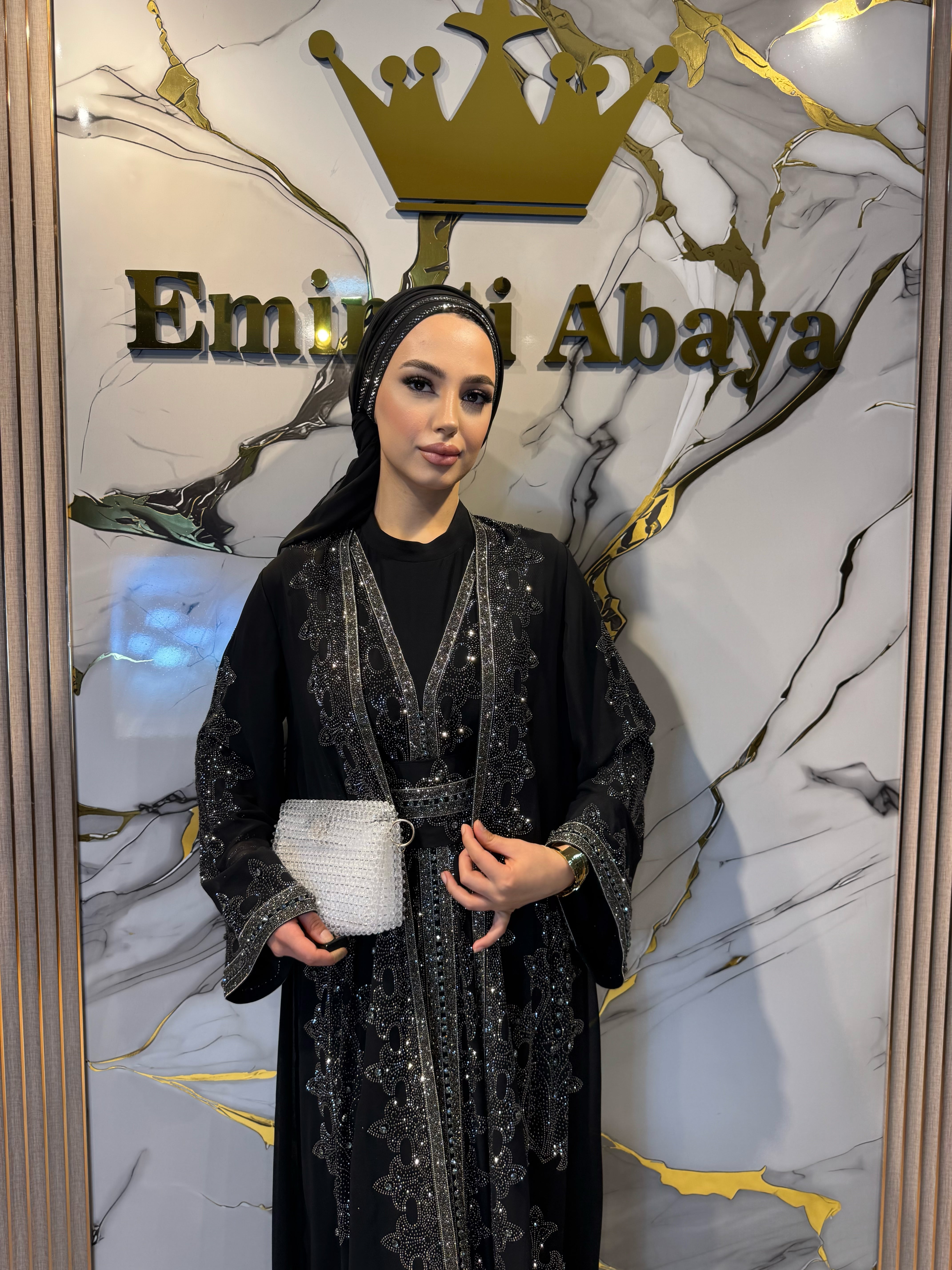 Hematit Taş İşlemeli Kuyruklu Yöresel Abaya